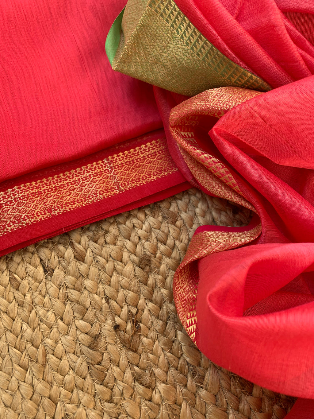 Handwoven Maheshwari Kurta dupatta set