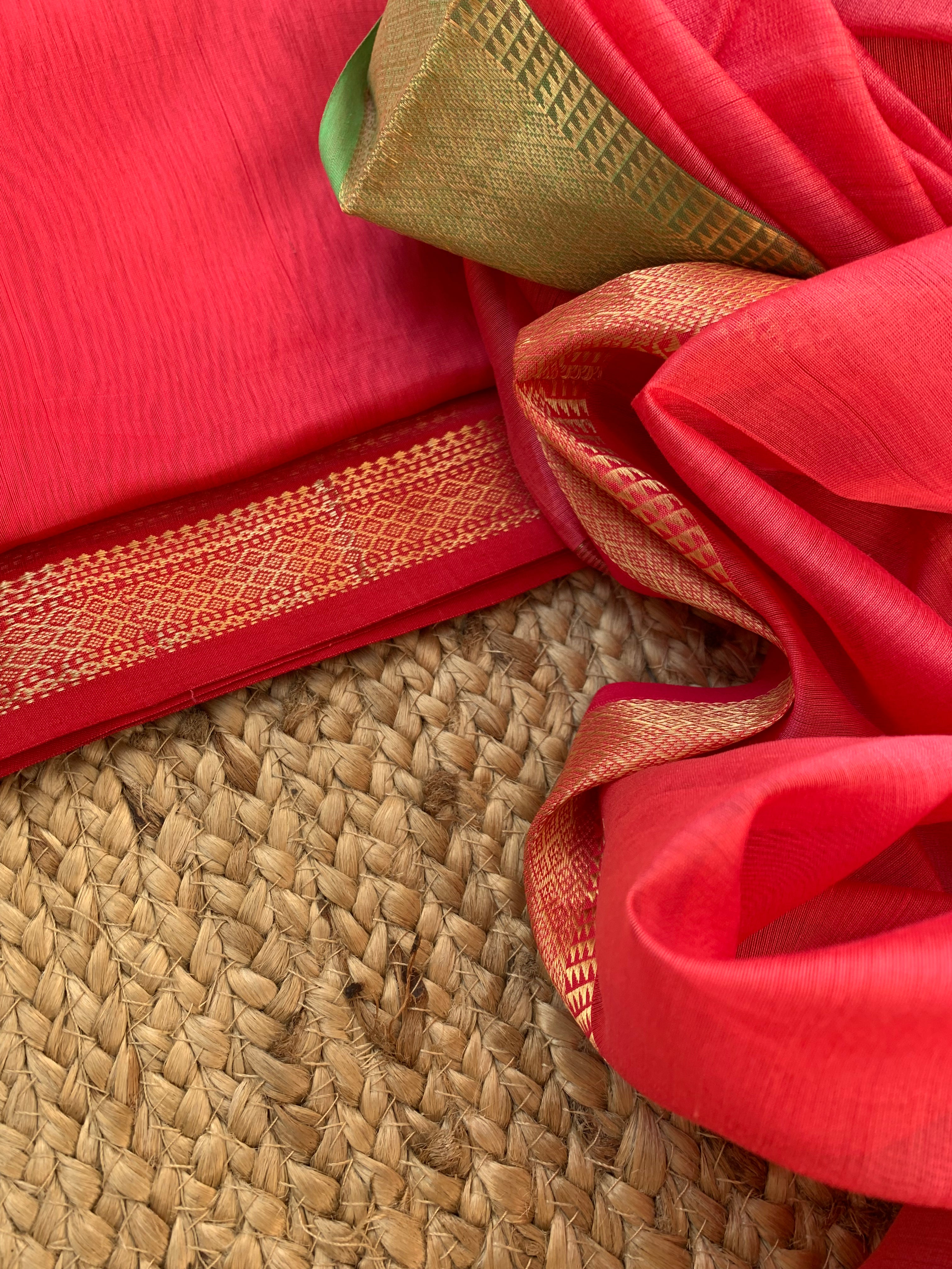 Handwoven Maheshwari Kurta dupatta set