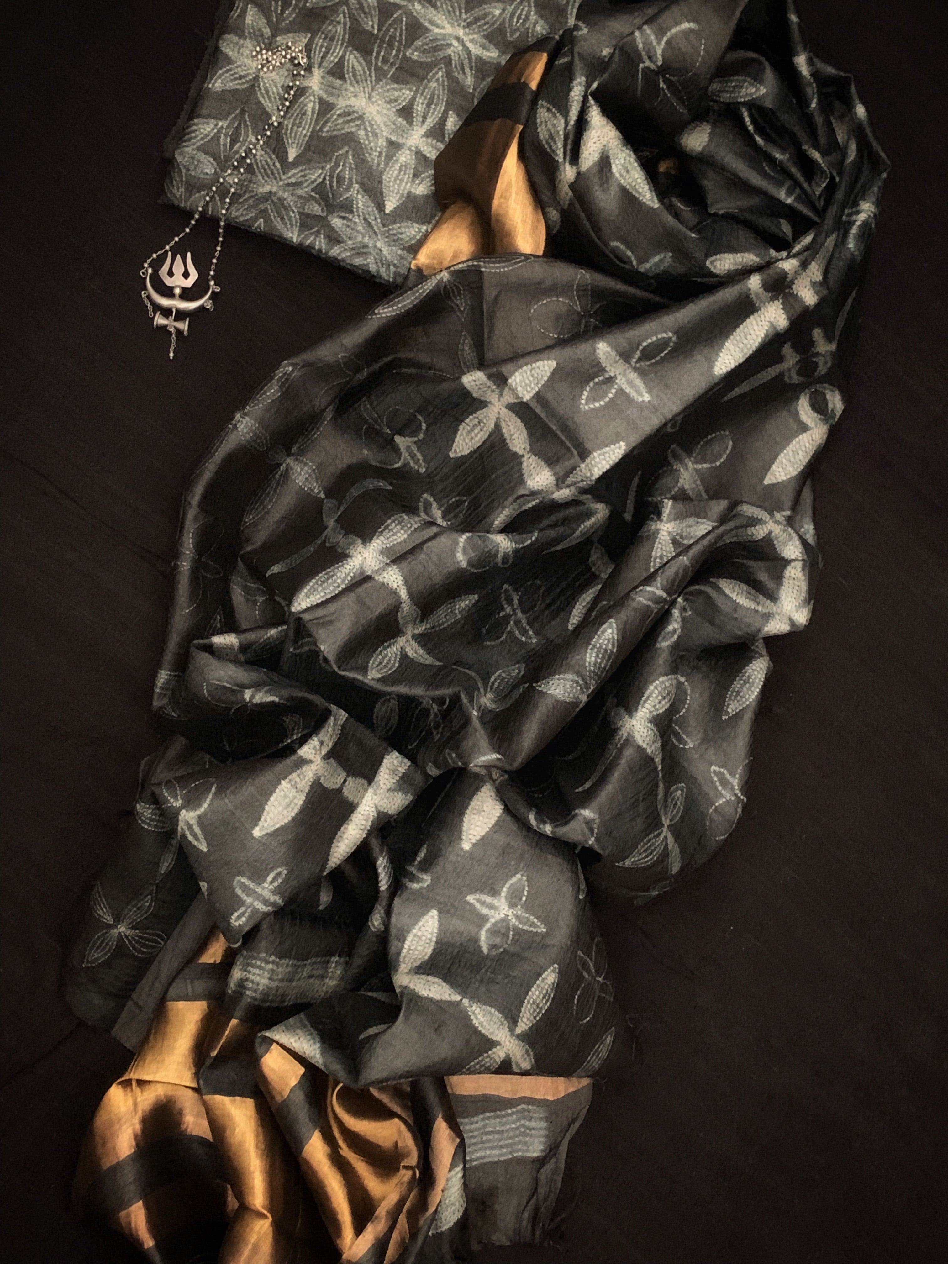 Handwoven & Handmade Tussar Shibori Kurta Dupatta Set