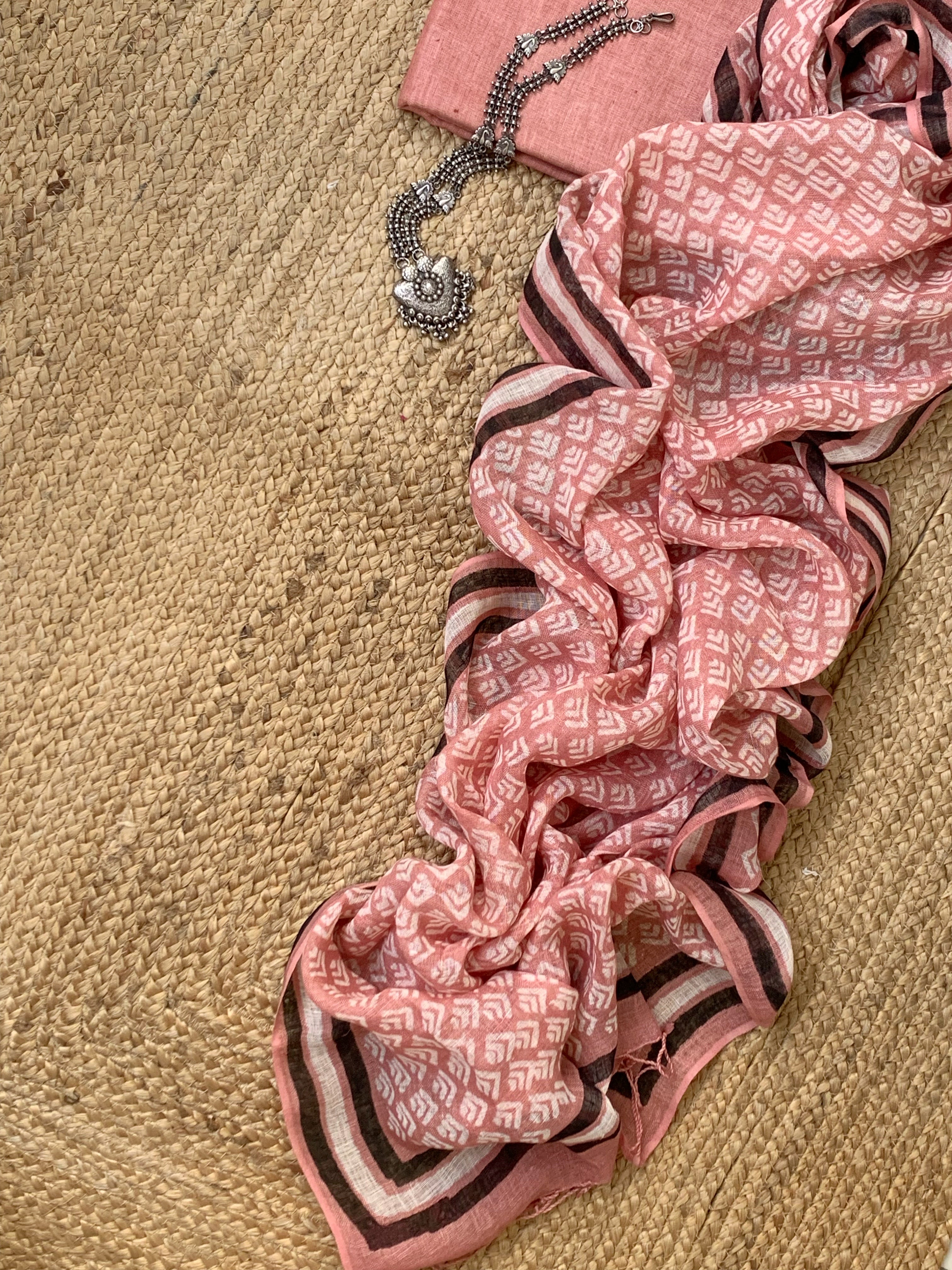 Handcrafted Linen Kurta Dupatta Set