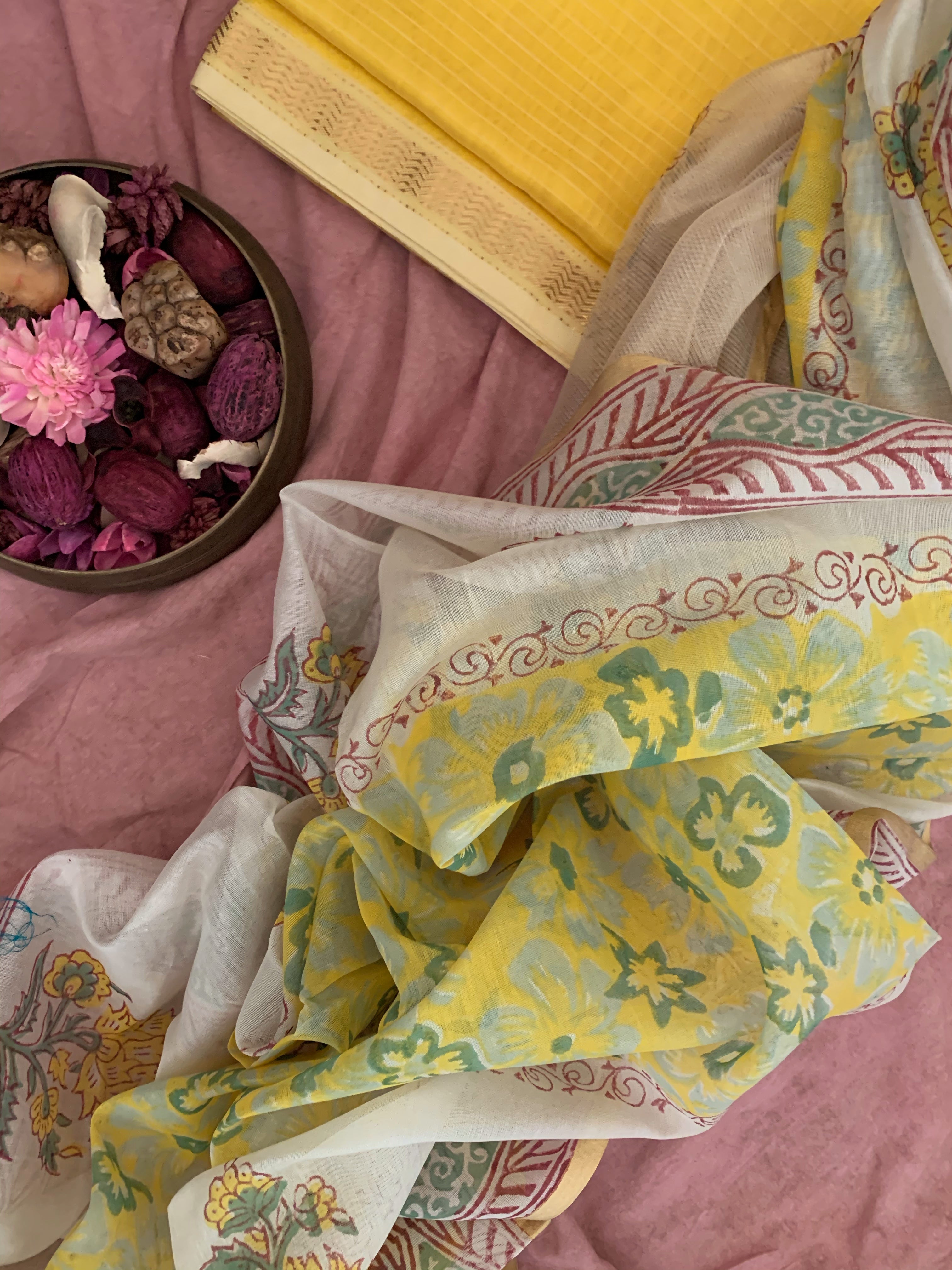 Handwoven Maheshwari Kurta dupatta set