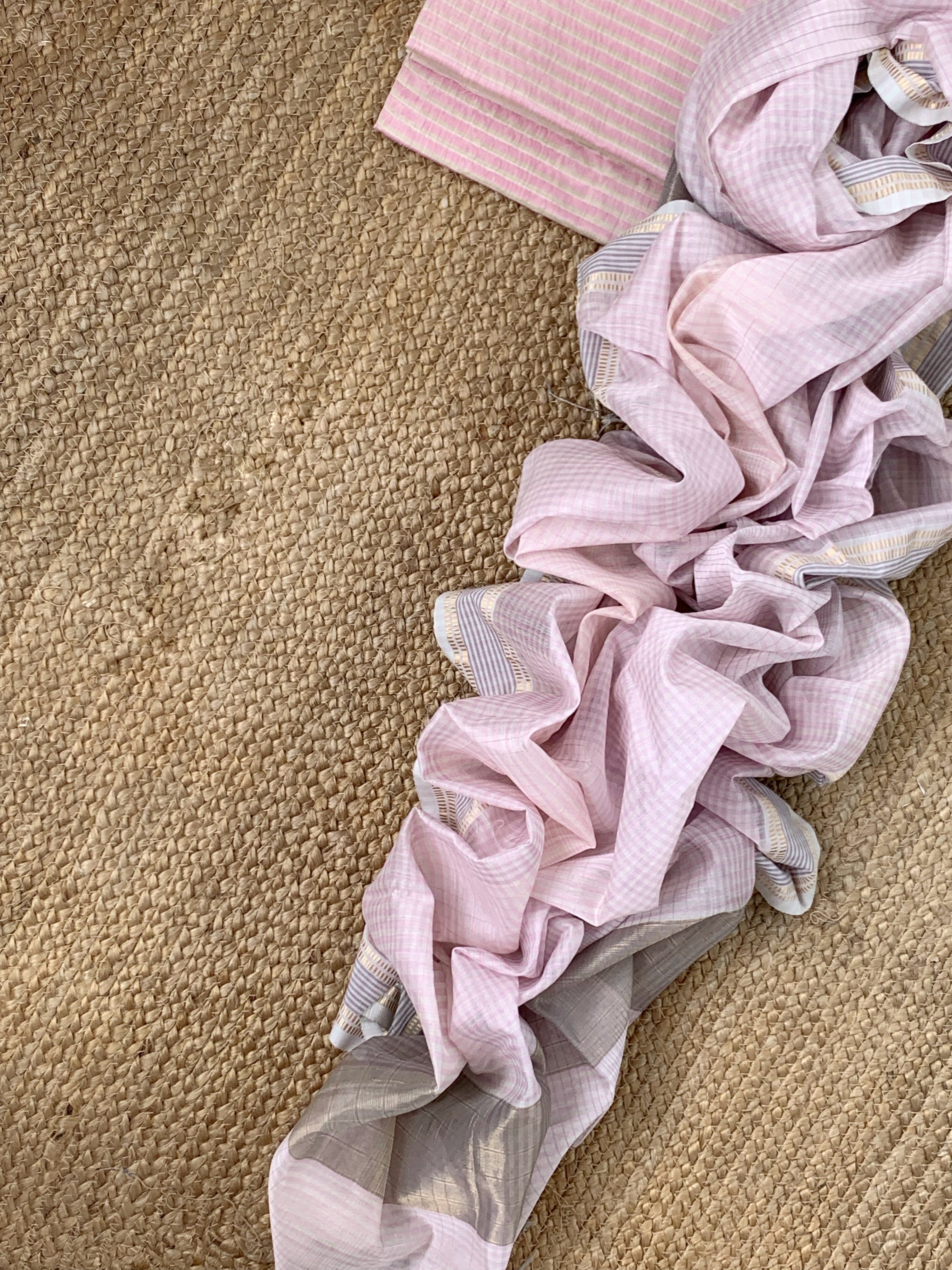 Handwoven Maheshwari Kurta dupatta set