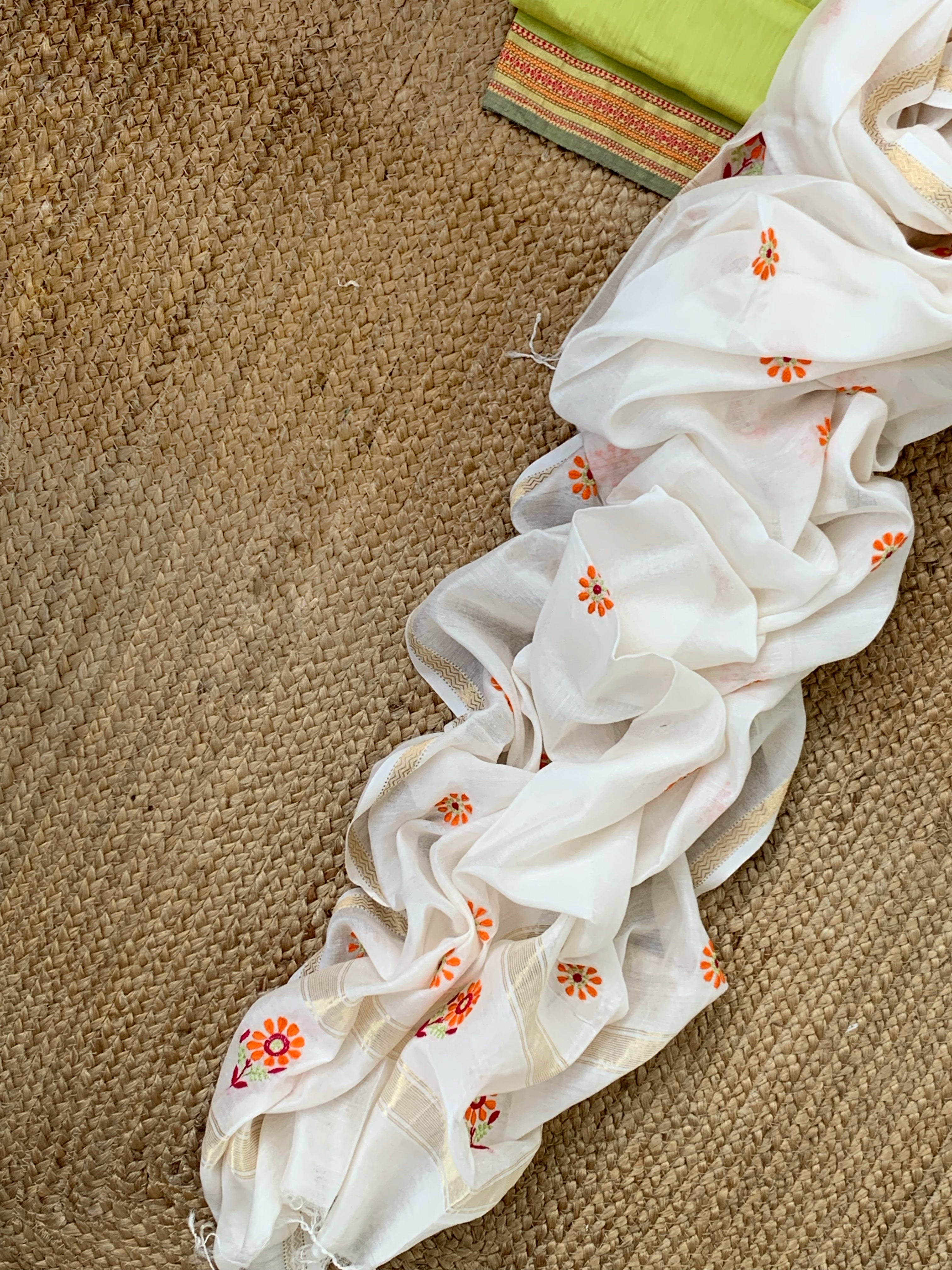 Handwoven Chikankari Maheshwari Kurta dupatta set