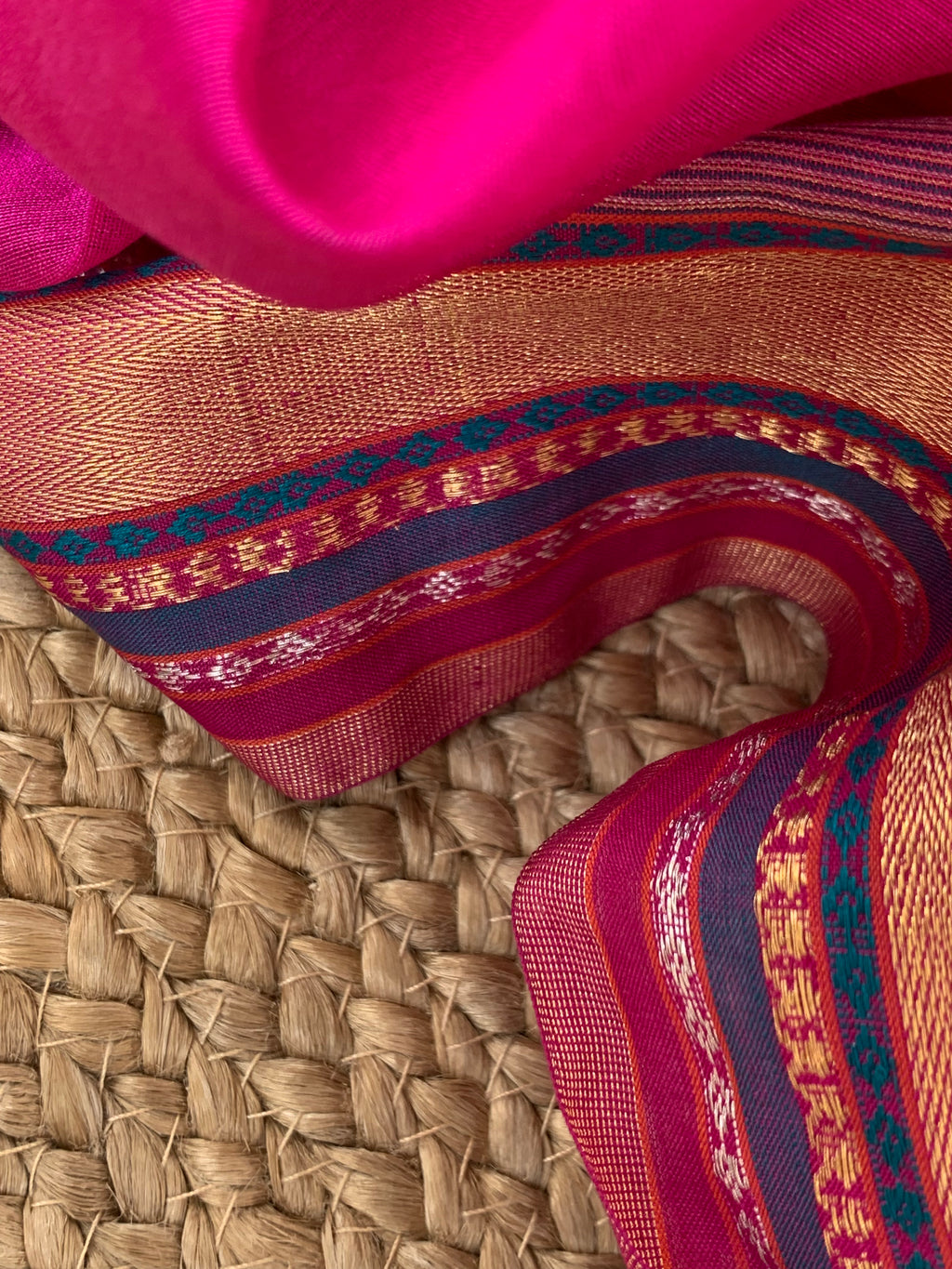 Handwoven Maheshwari Kurta dupatta set