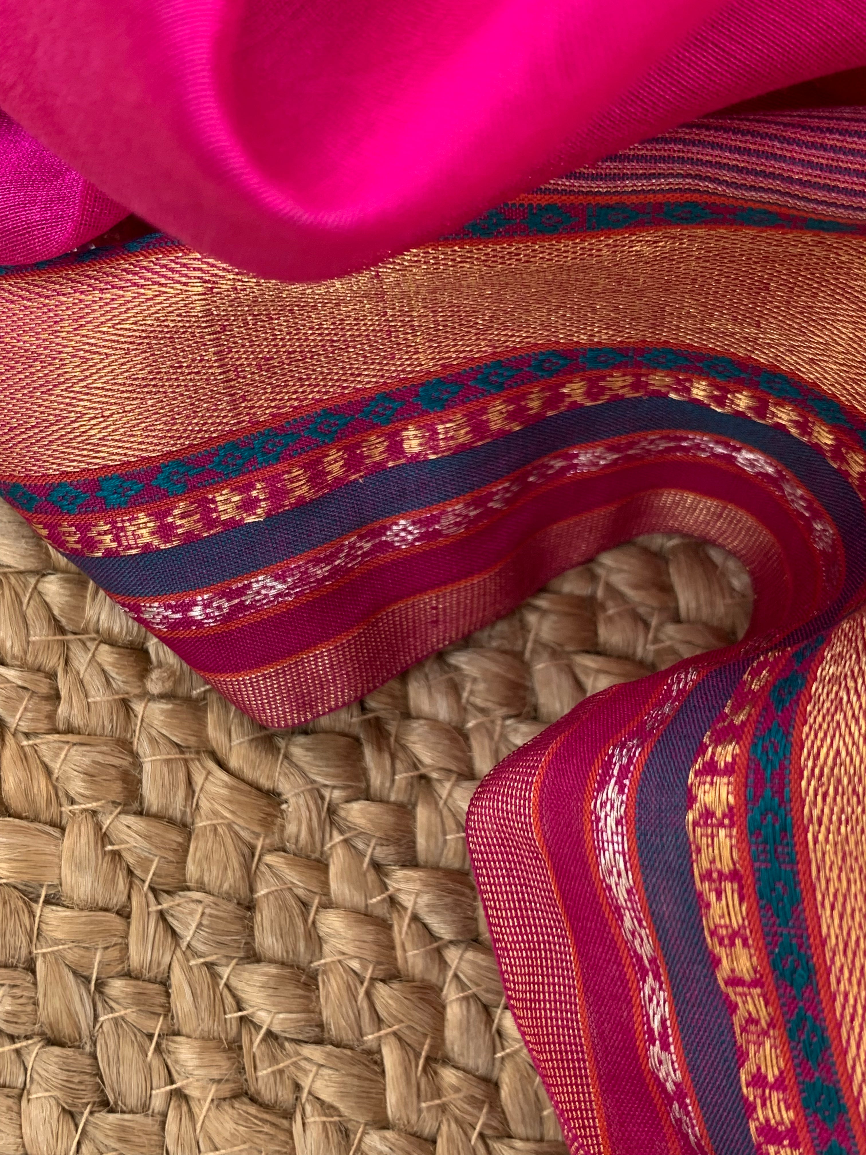 Handwoven Maheshwari Kurta dupatta set