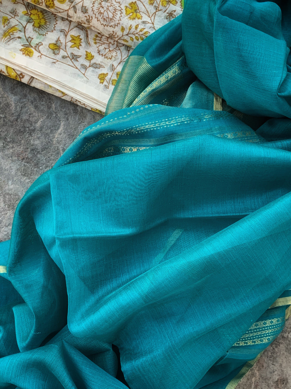 Handwoven Maheshwari Kurta dupatta set