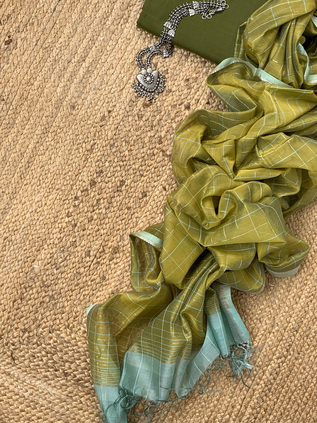 Handwoven Maheshwari Kurta dupatta set