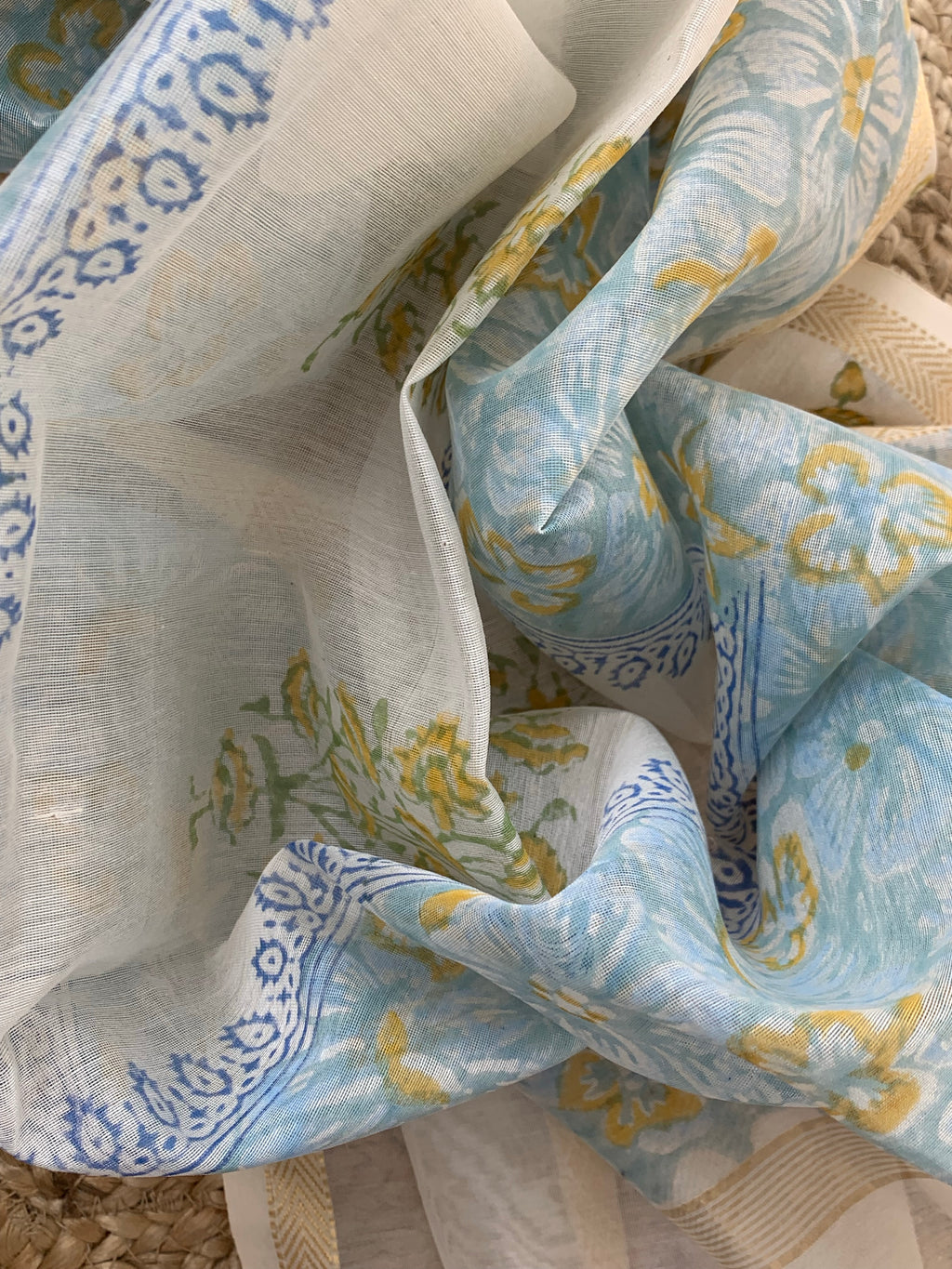 Handwoven Maheshwari Kurta dupatta set