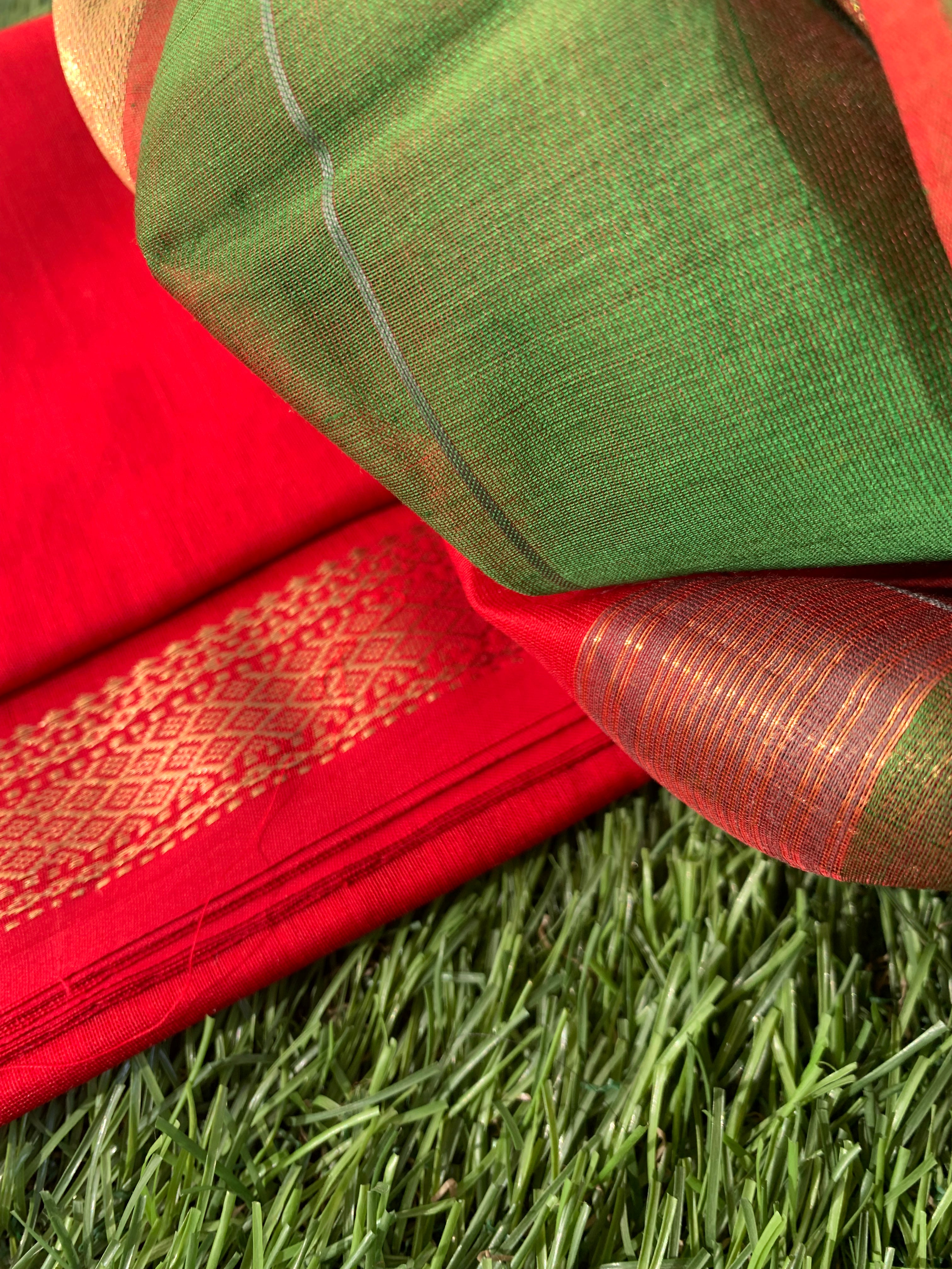Handwoven Maheshwari Kurta dupatta set