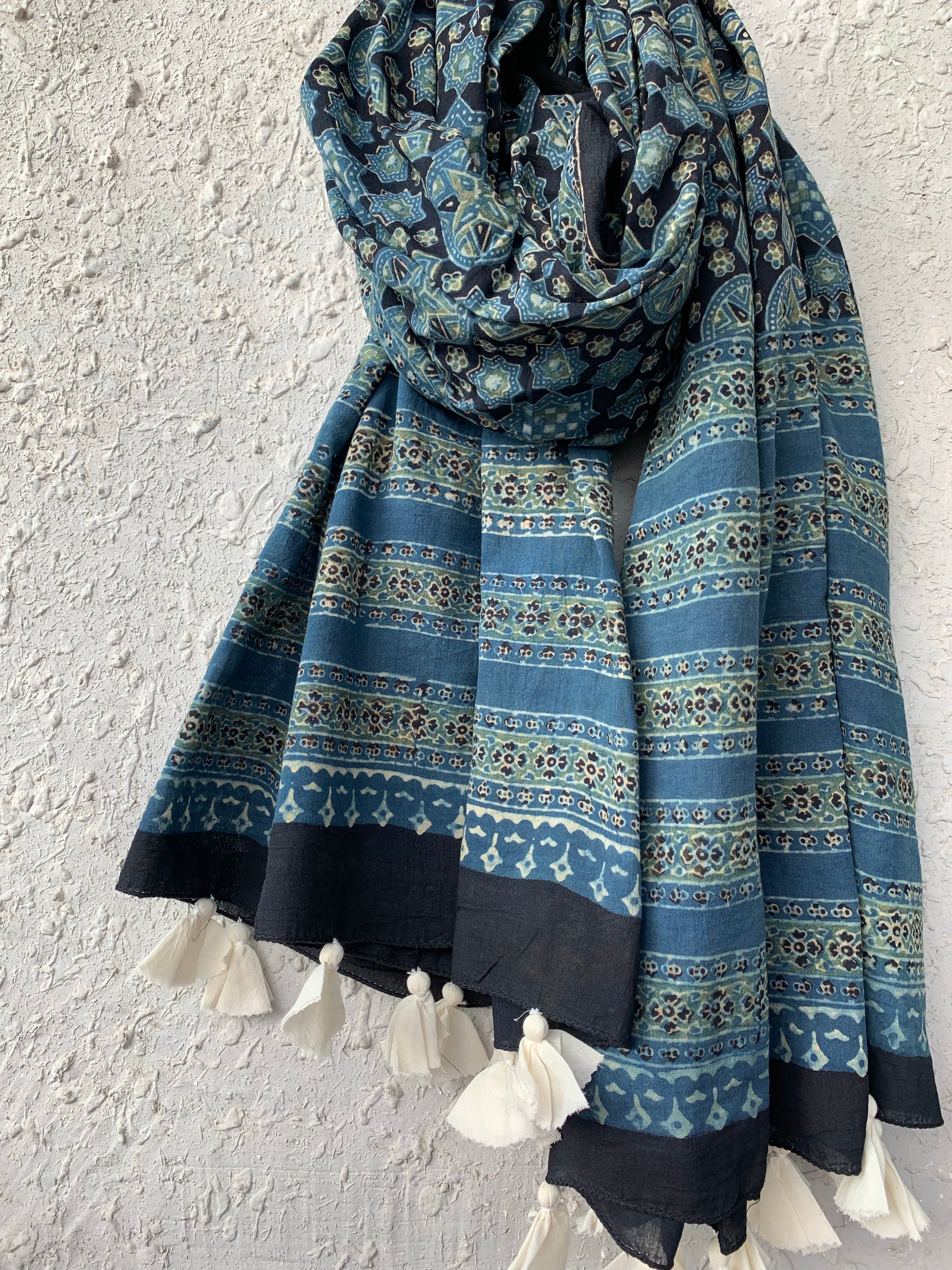 Handblock Ajrakh Dupatta