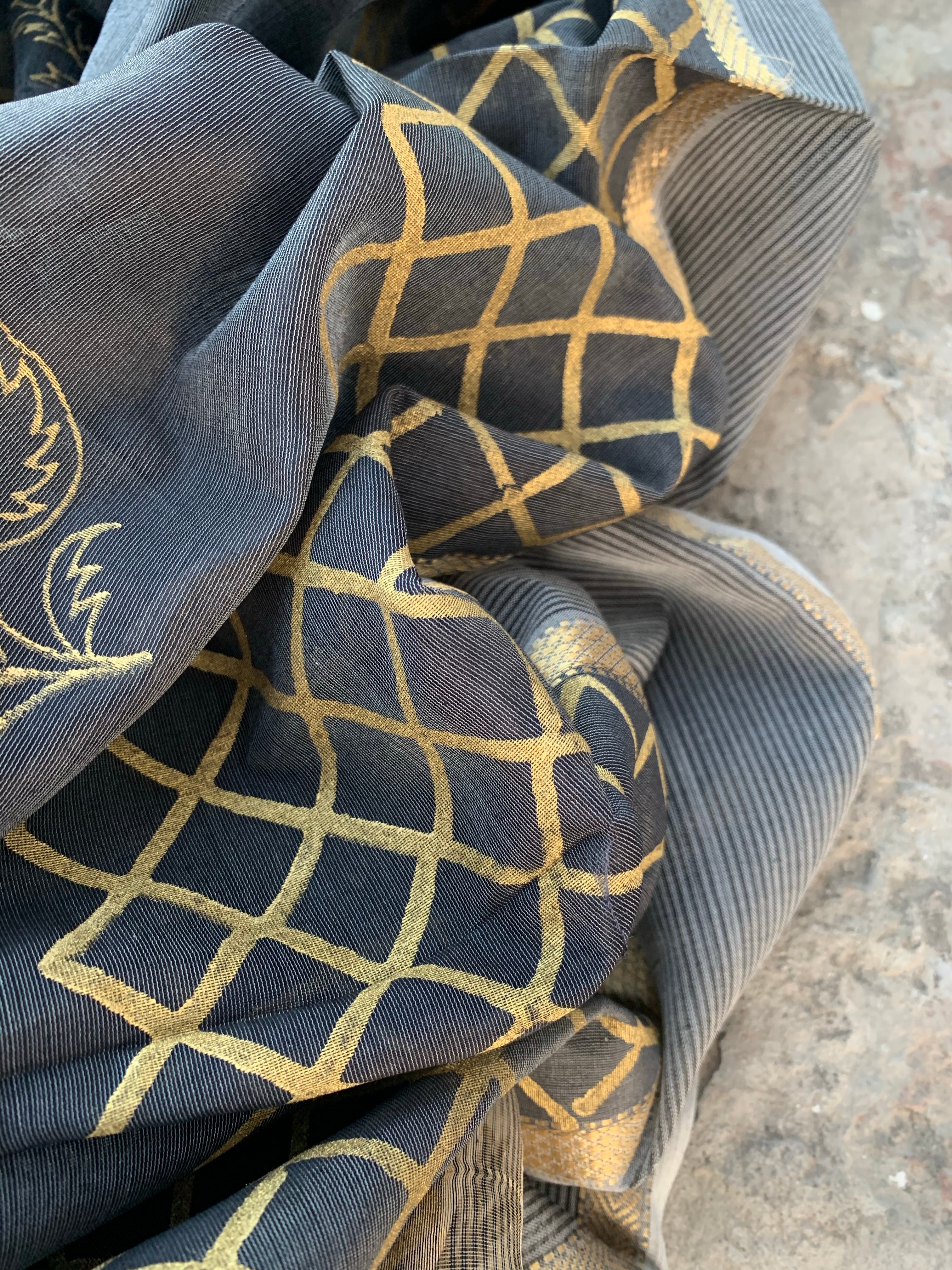 Handwoven Maheshwari Kurta dupatta set