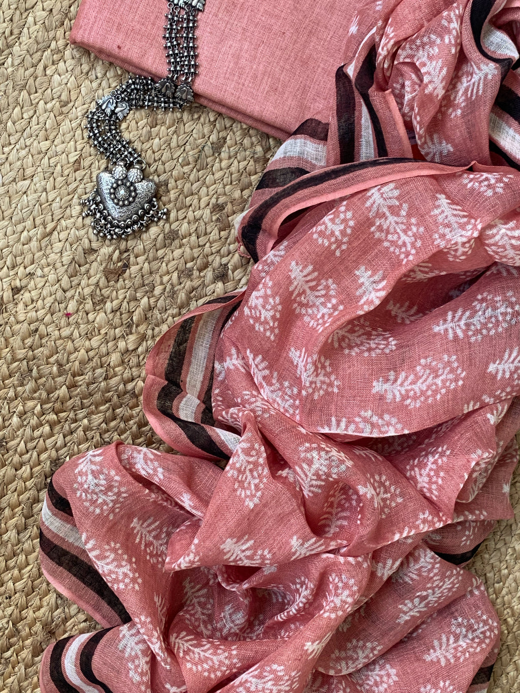 Handcrafted Linen Kurta Dupatta Set