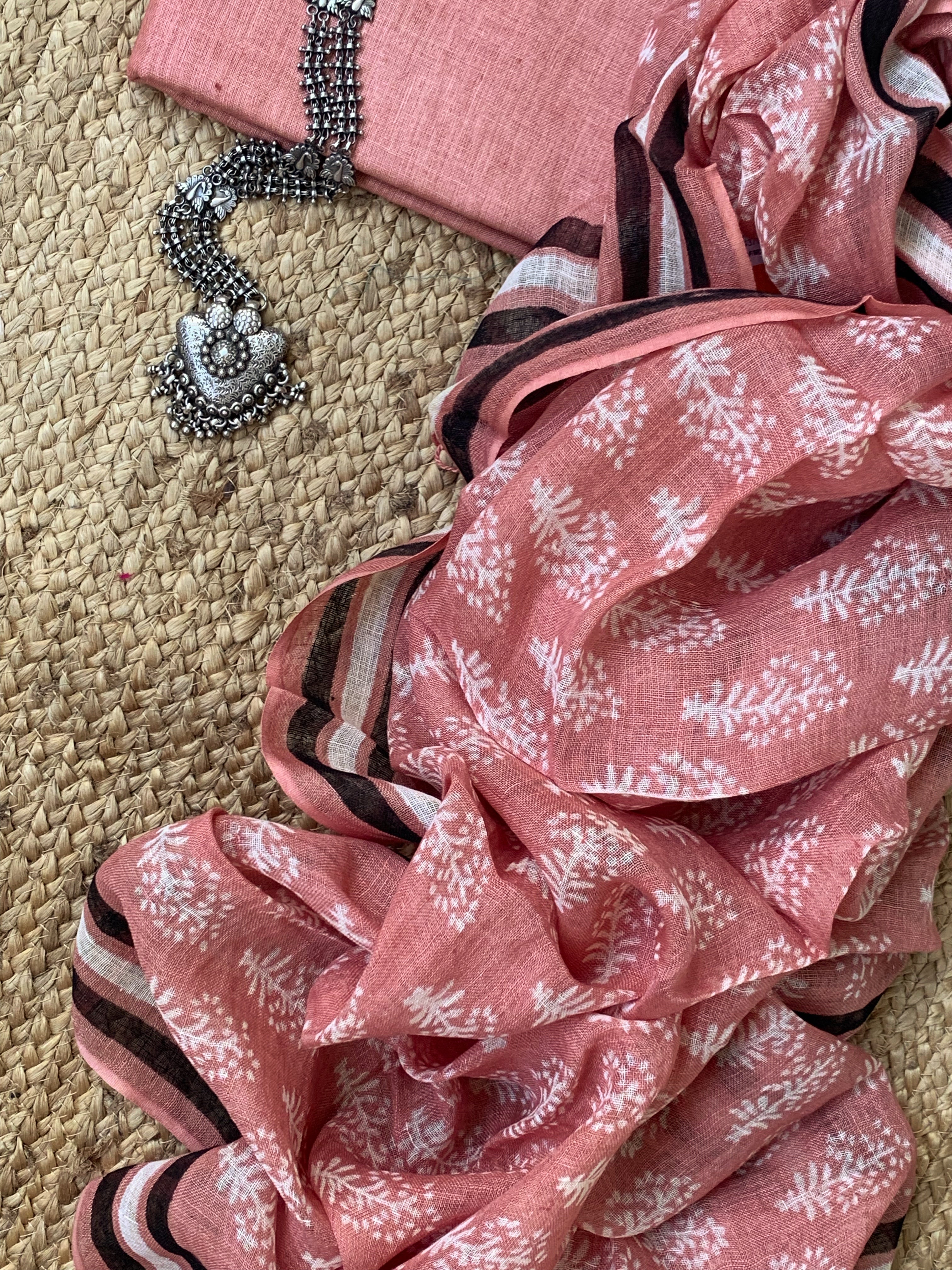 Handcrafted Linen Kurta Dupatta Set