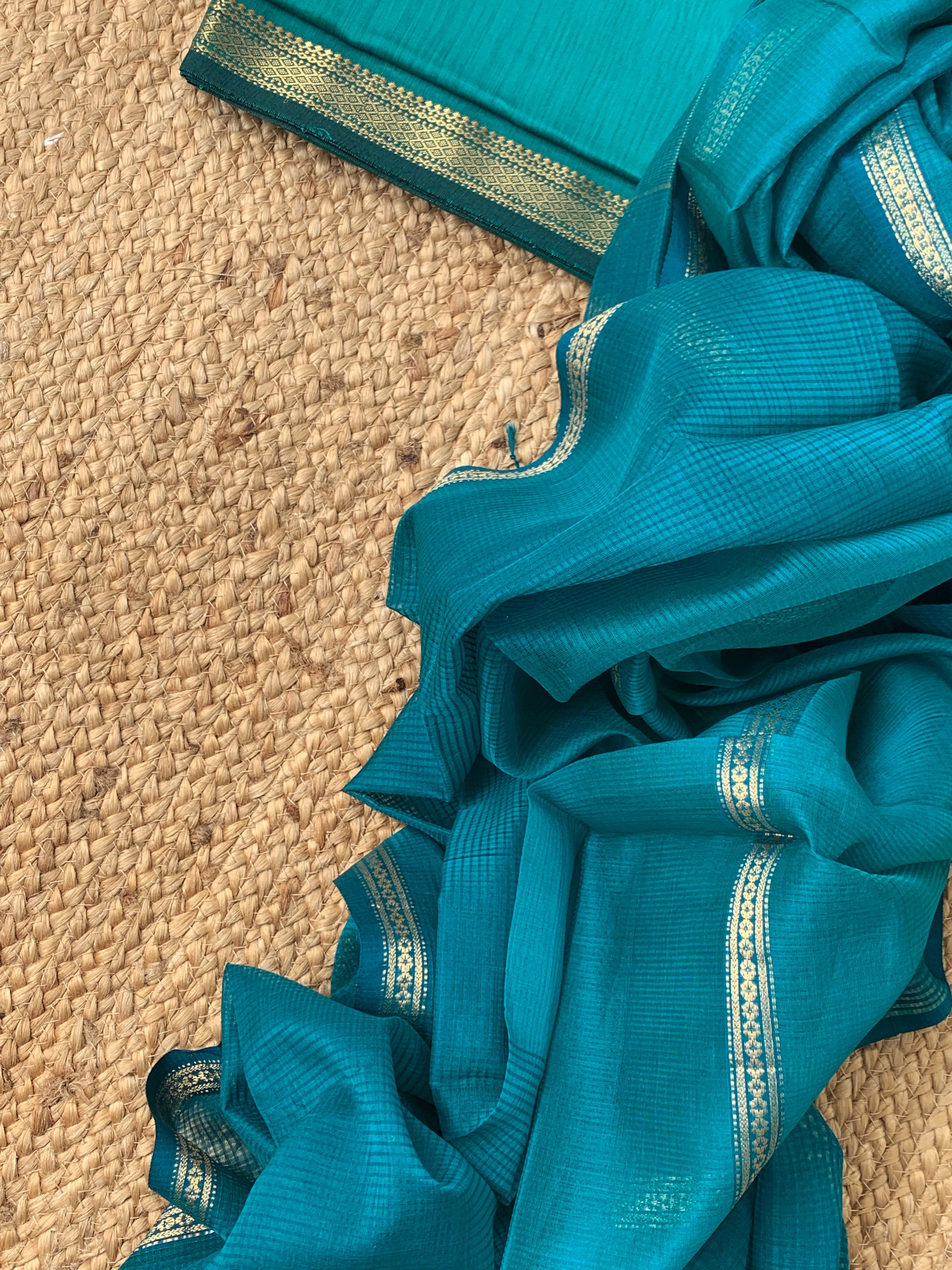 Handwoven Maheshwari Kurta dupatta set