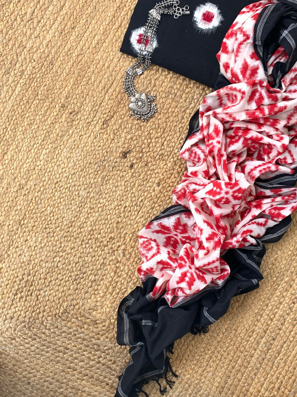 Handwoven Double Ikat Kurta Telia Dupatta Set