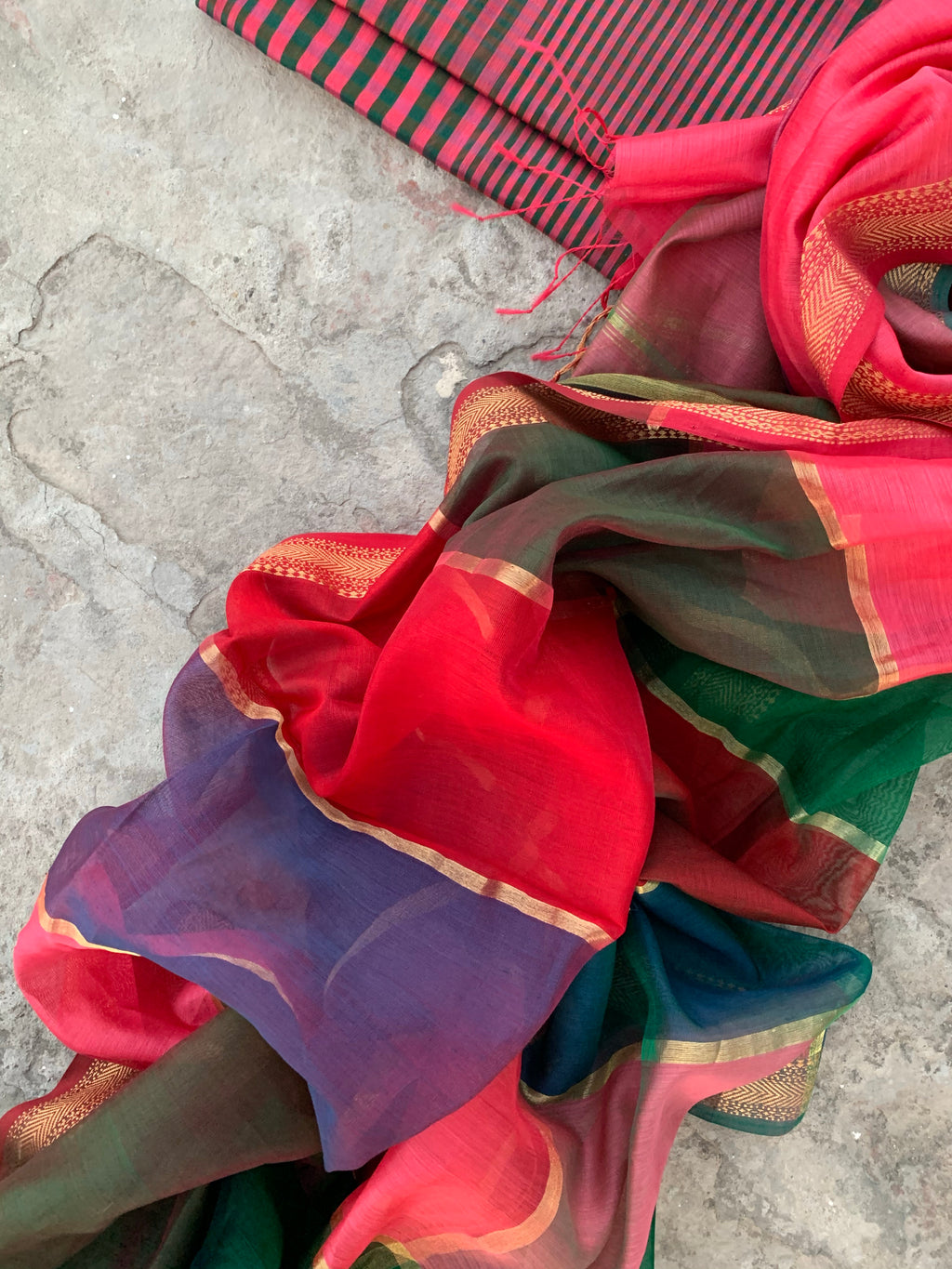 Handwoven Maheshwari Kurta dupatta set