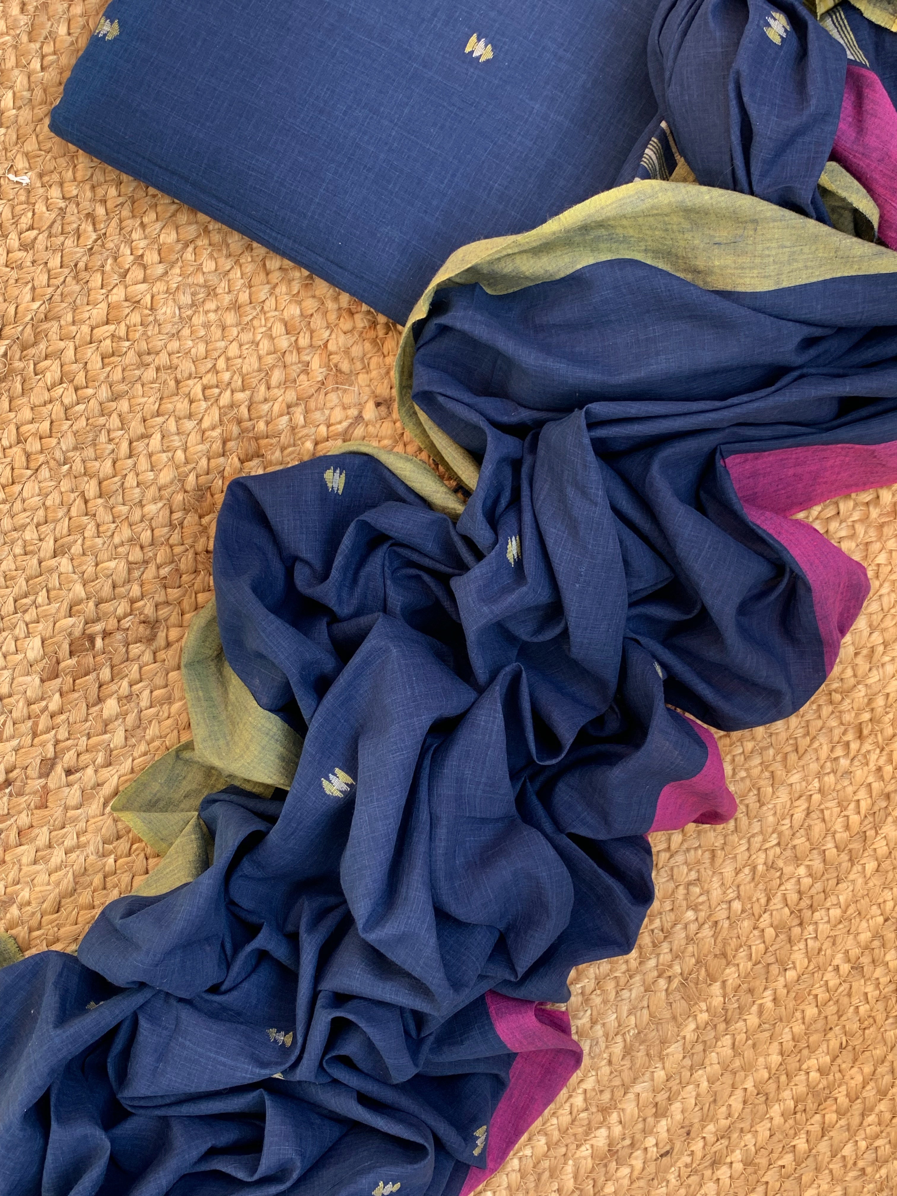 Nisha - Handwoven Bengal Jamdani Kurta Dupatta set