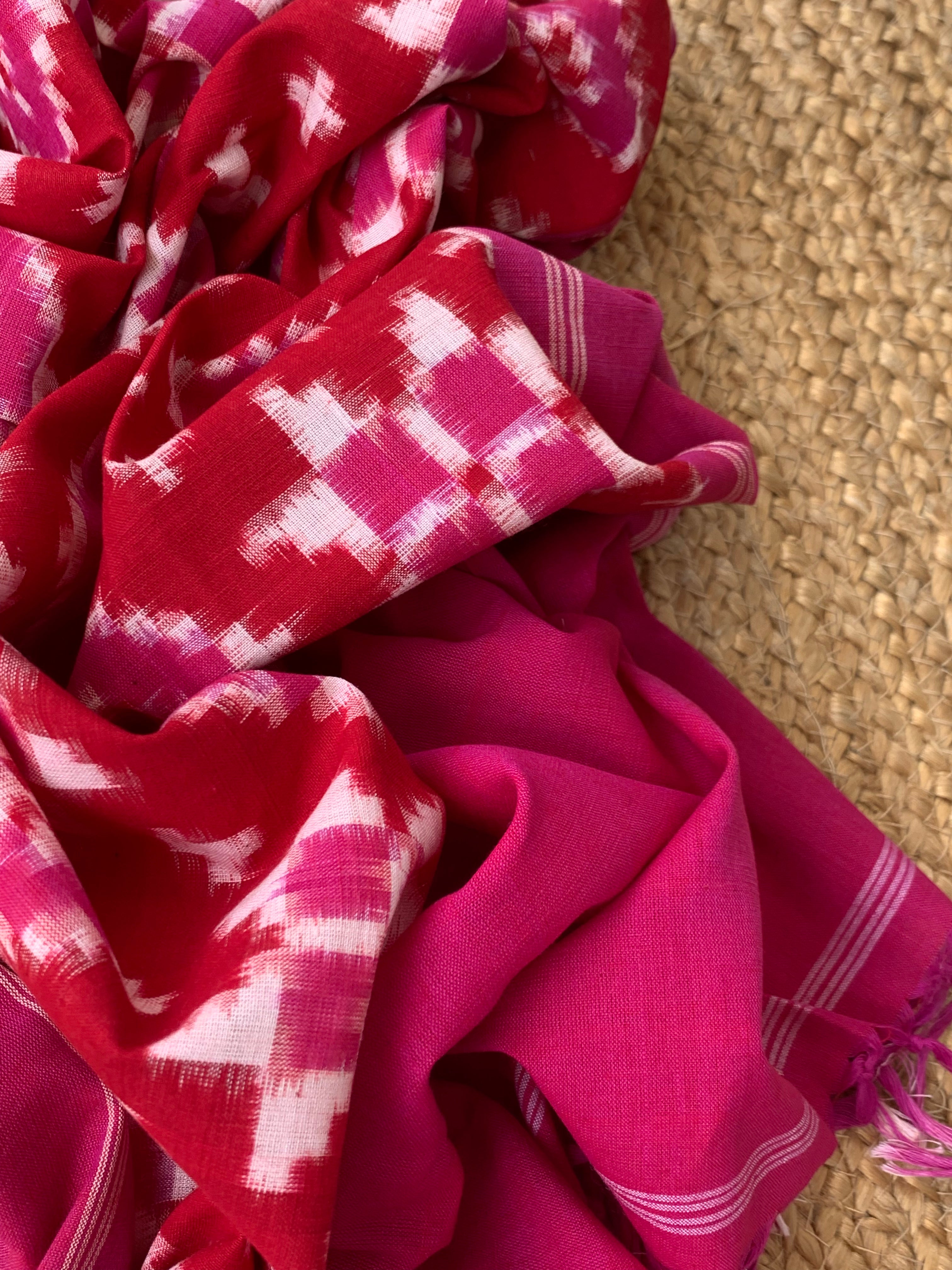 Handwoven Double Ikat Kurta Telia Dupatta Set