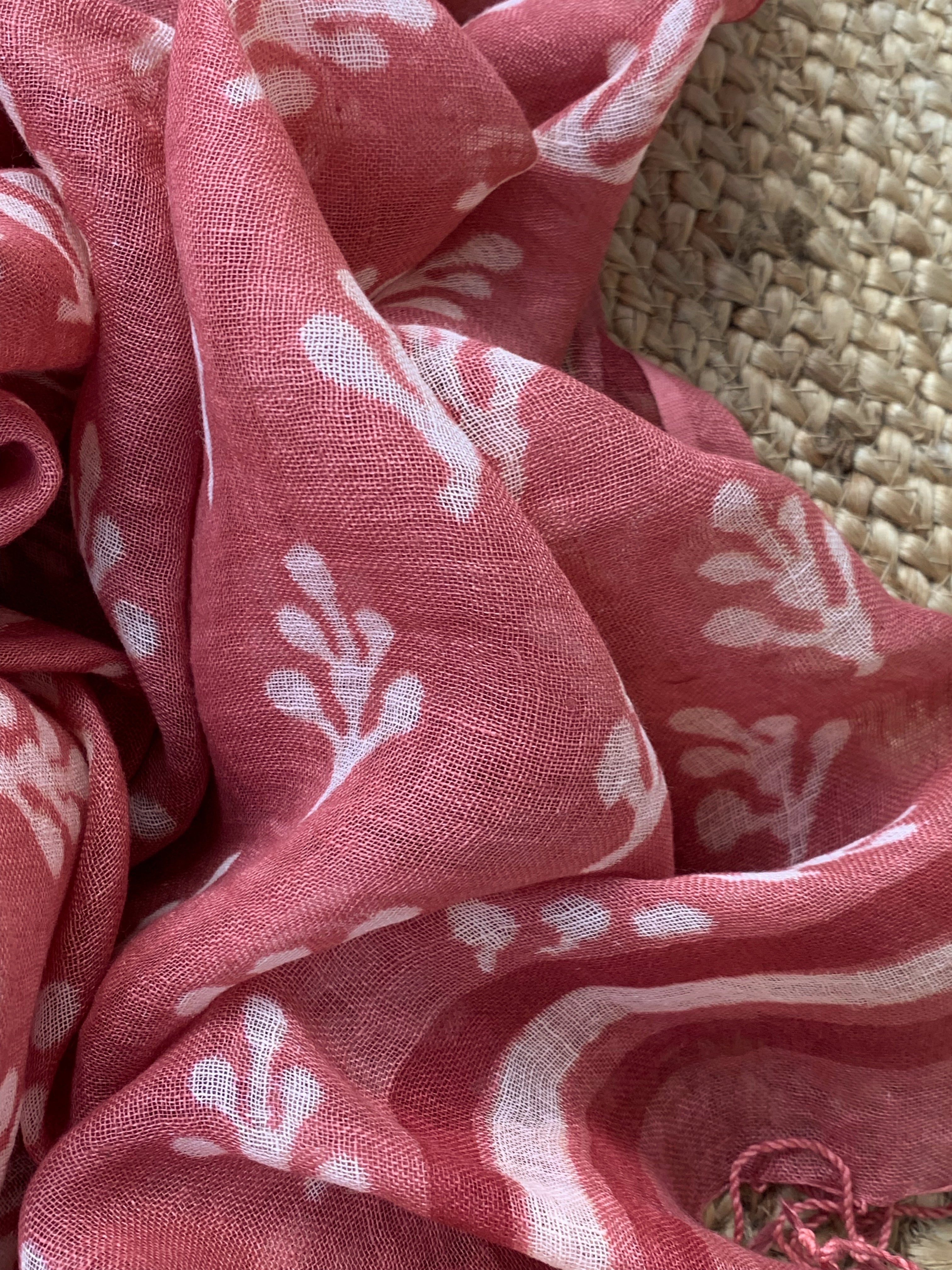 Handcrafted Linen Kurta Dupatta Set