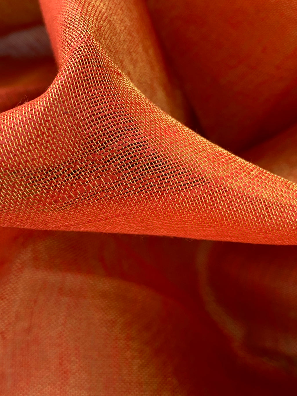 Handcrafted Linen Kurta Dupatta Set - Tomato Red