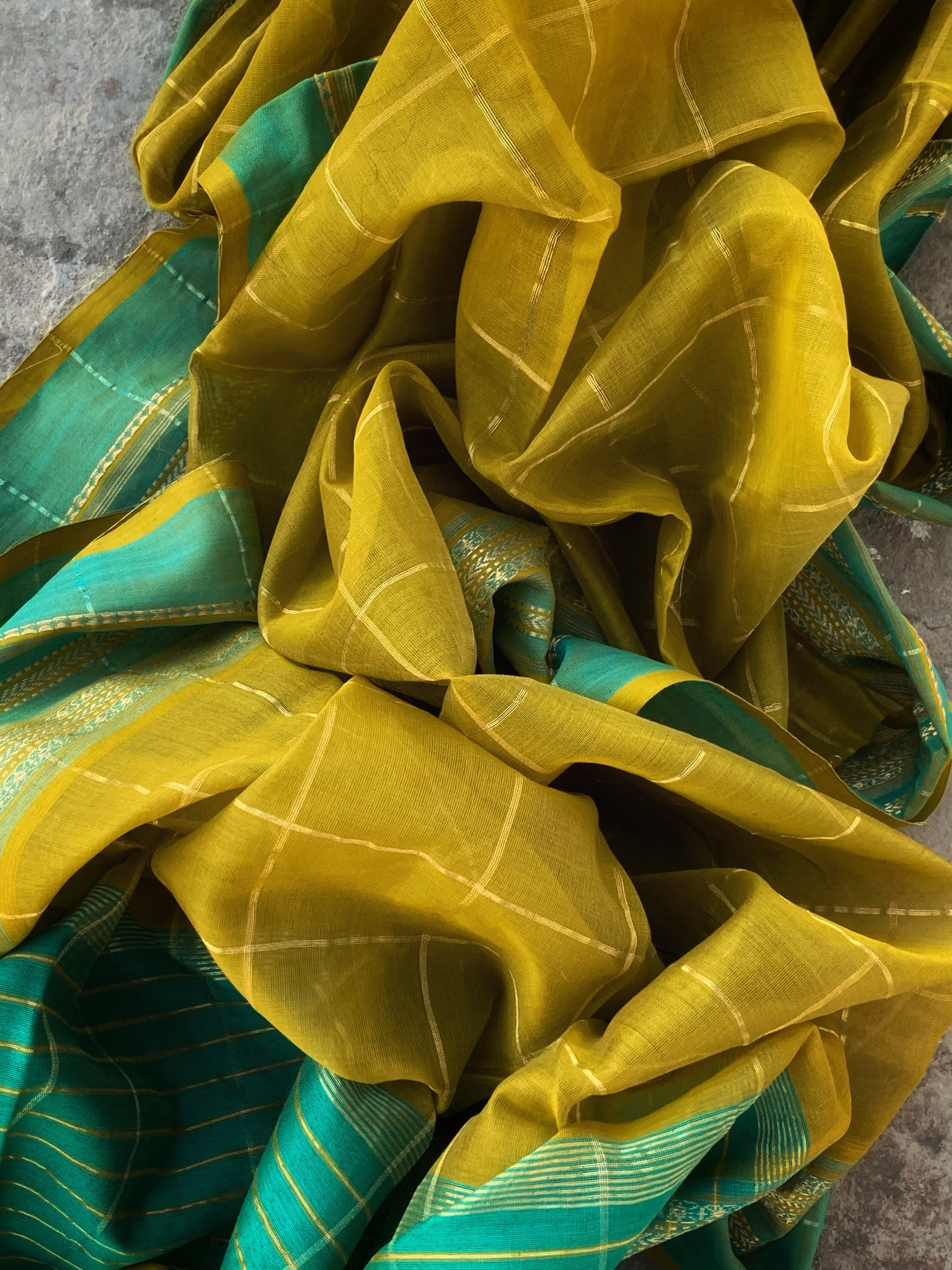 Handwoven Maheshwari Kurta dupatta set