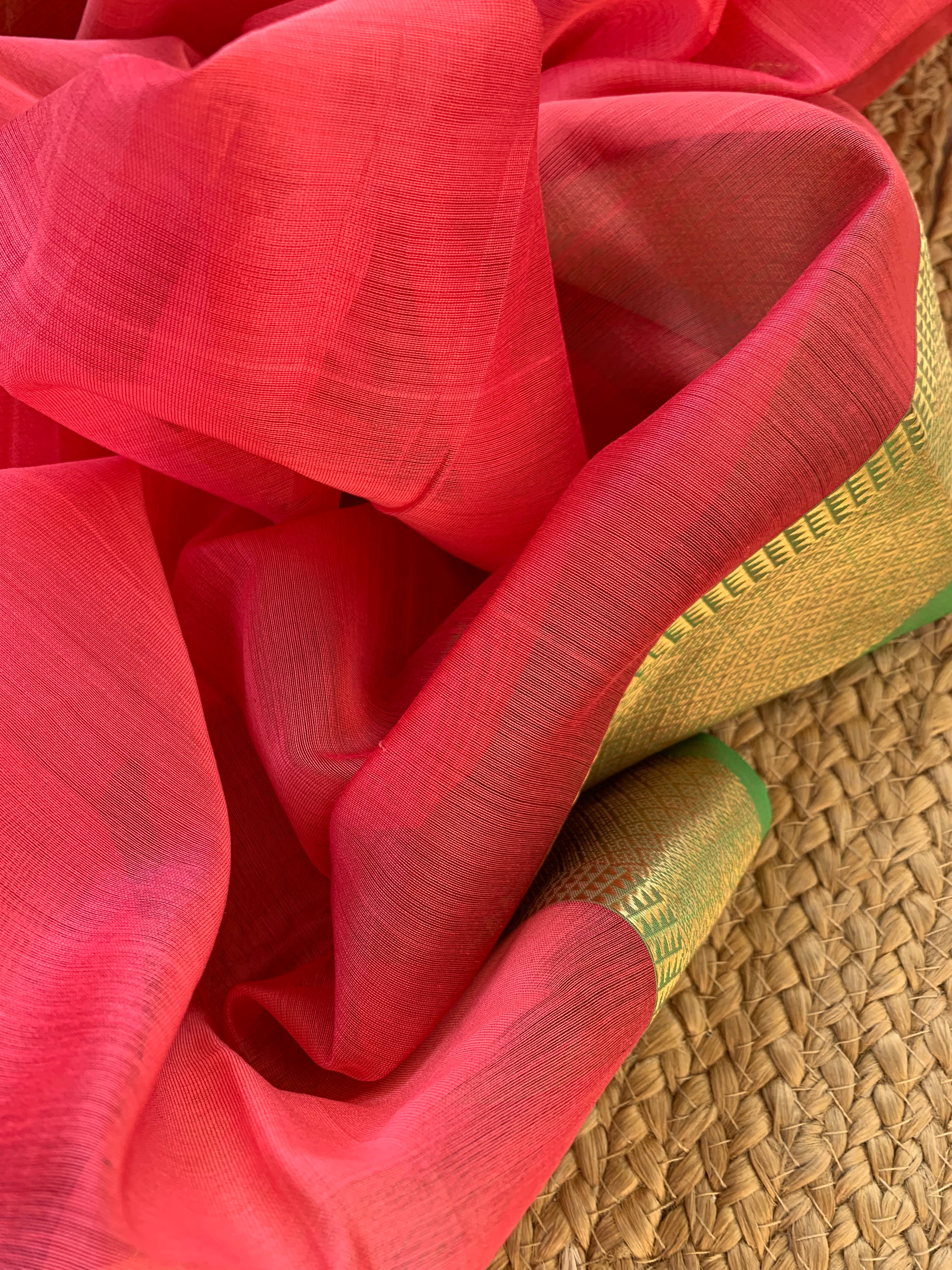 Handwoven Maheshwari Kurta dupatta set