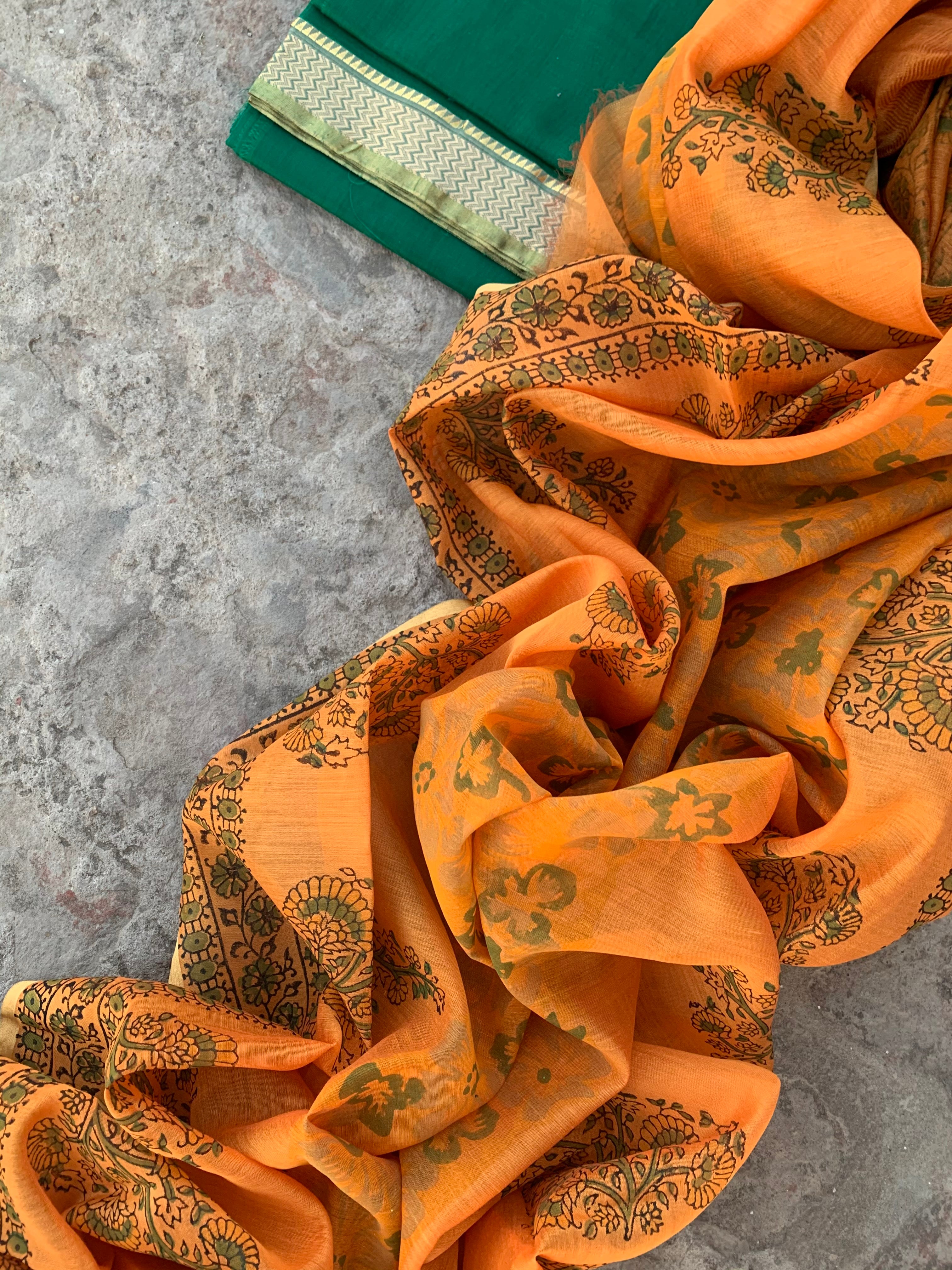 Handwoven Maheshwari Kurta dupatta set