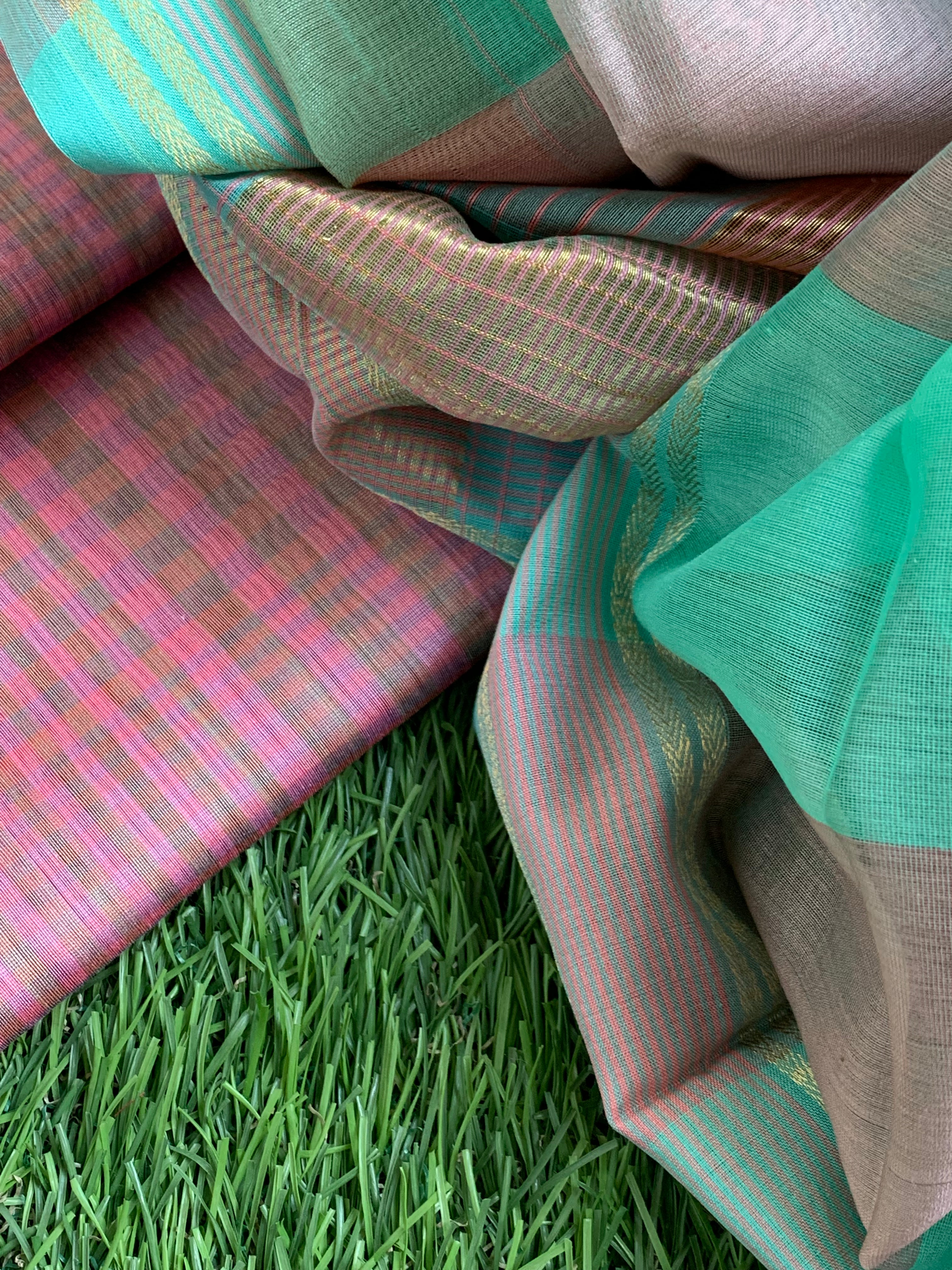 Handwoven Maheshwari Kurta dupatta set