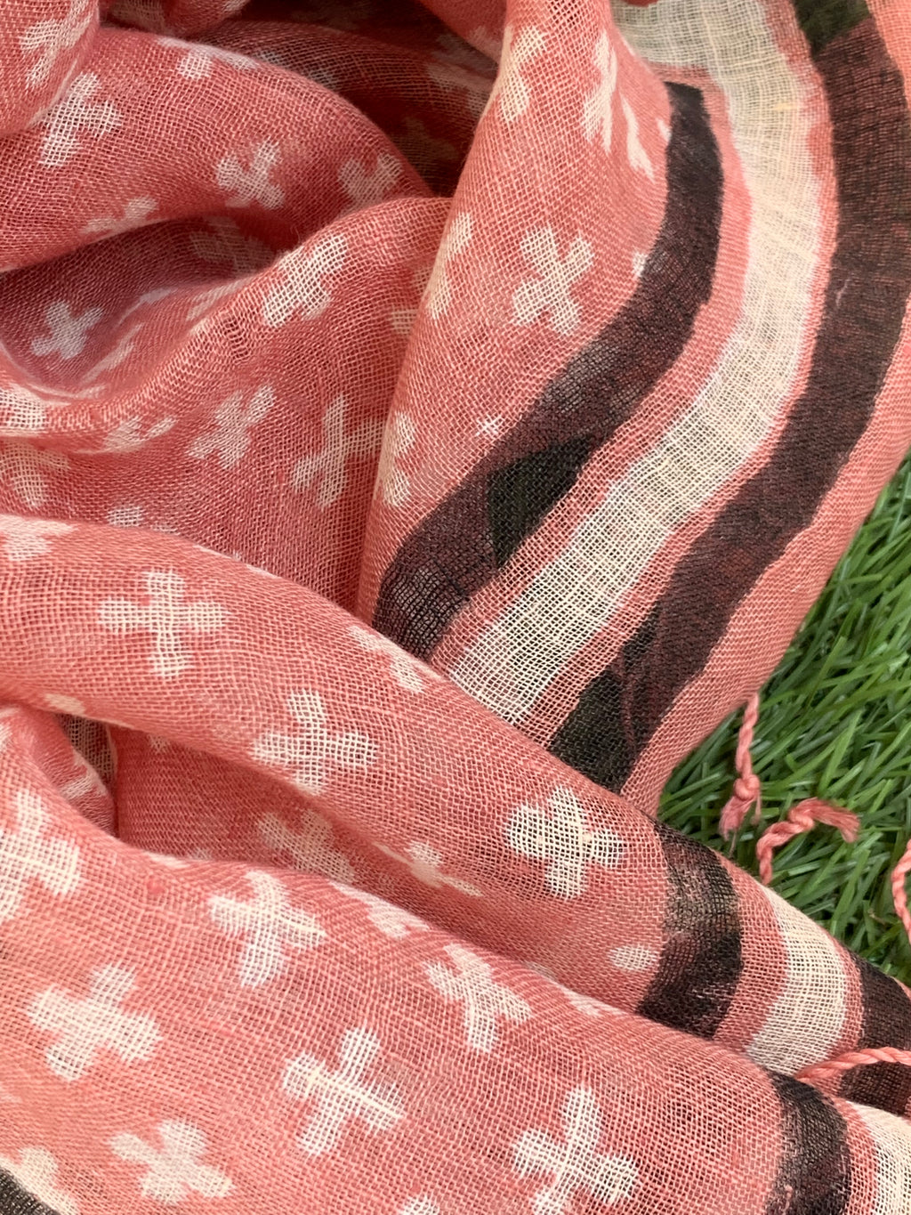 Handcrafted Linen Kurta Dupatta Set