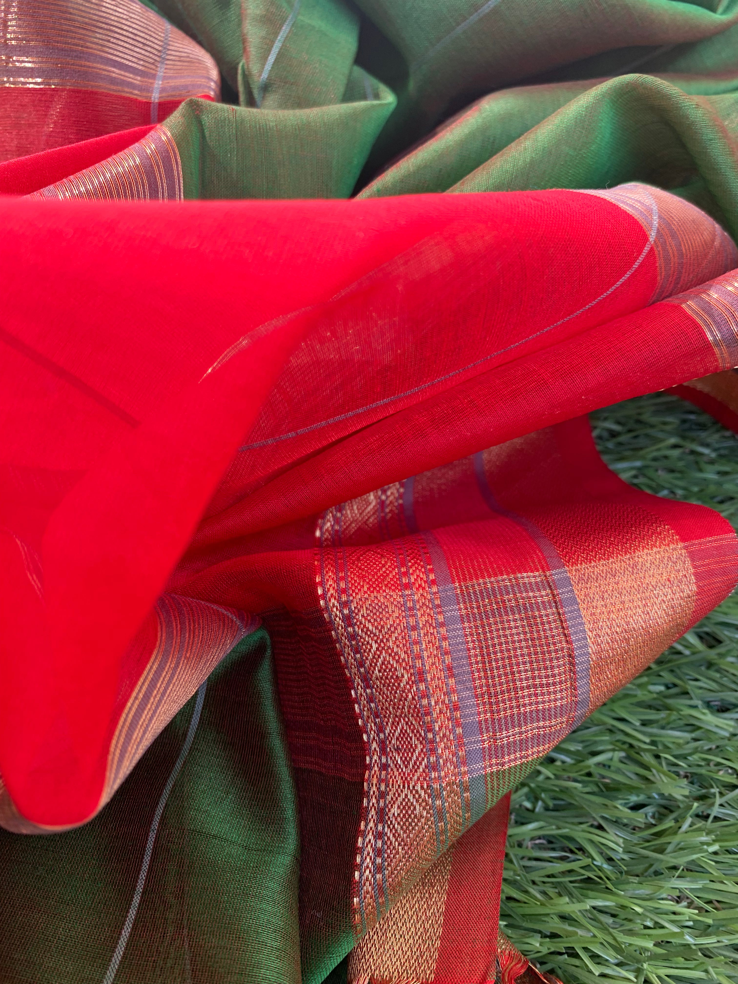 Handwoven Maheshwari Kurta dupatta set