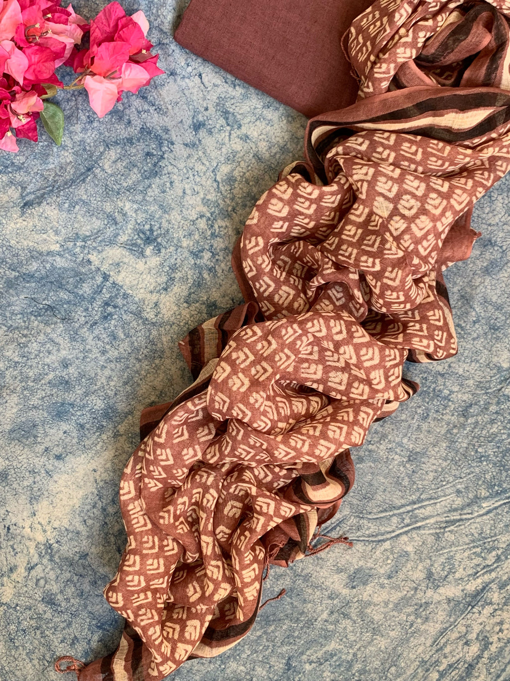 Handcrafted Linen Kurta Dupatta Set