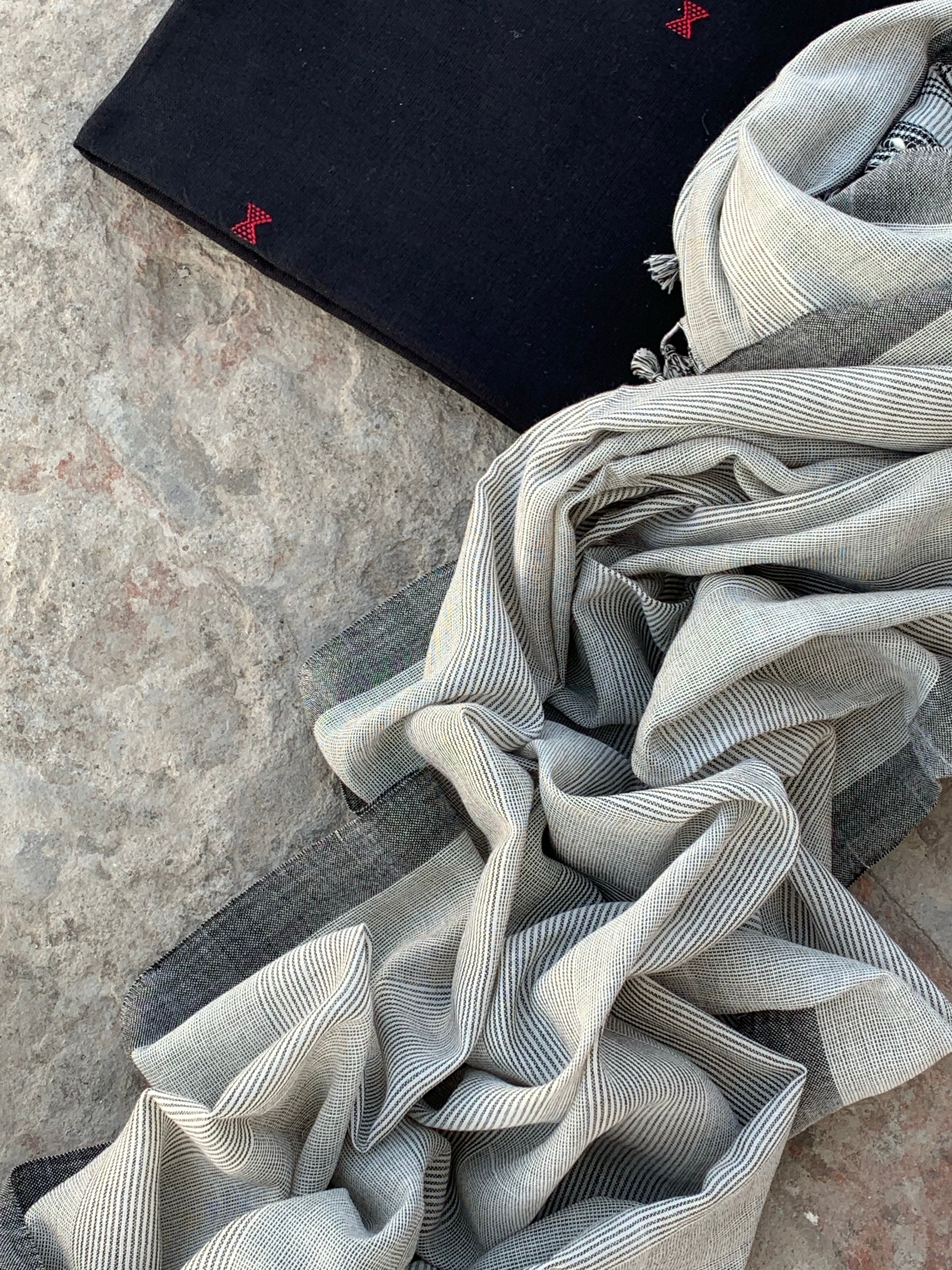 Handwoven Bhujodi Kurta Dupatta Set