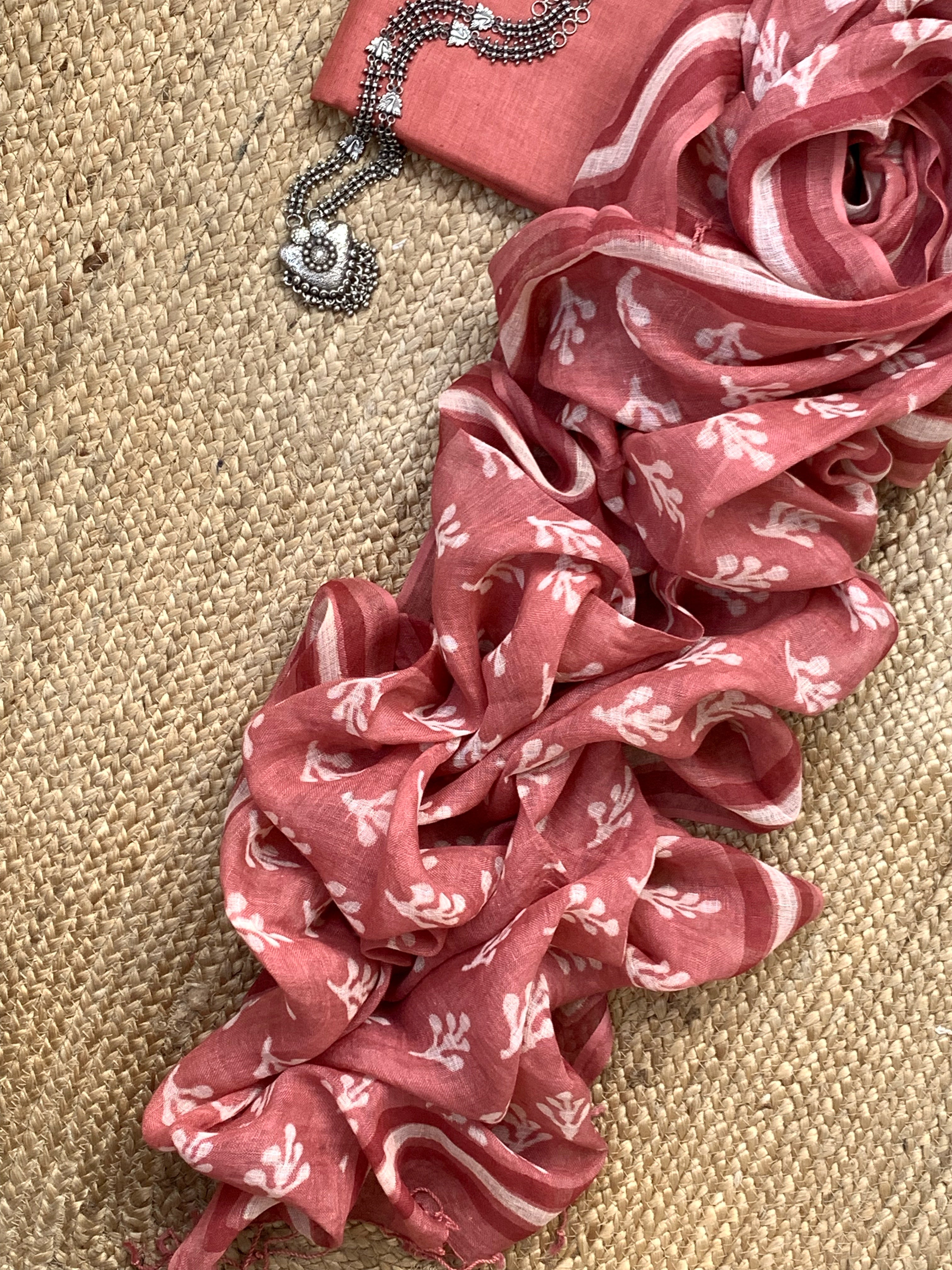 Handcrafted Linen Kurta Dupatta Set