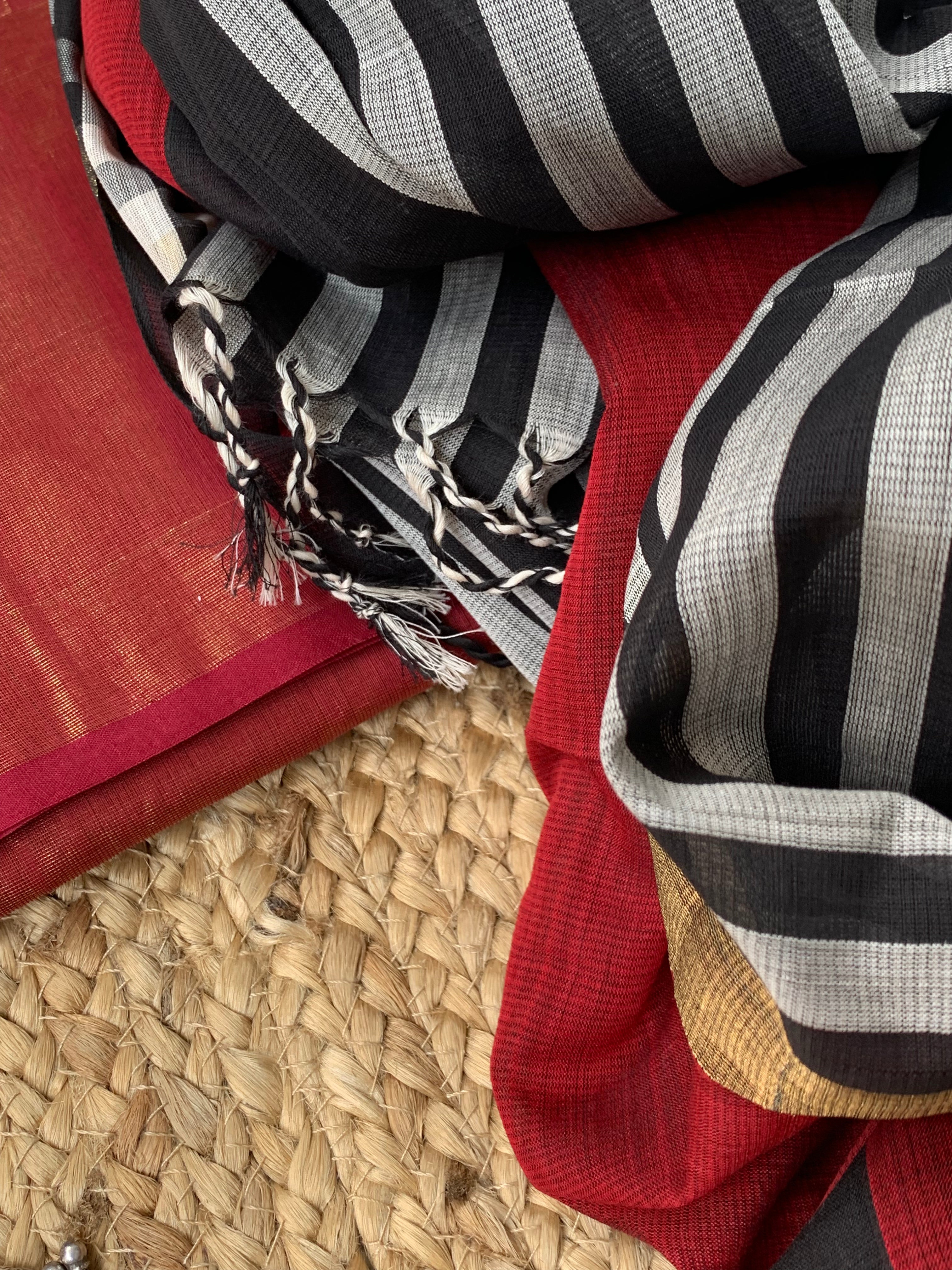 Handwoven Maheshwari Kurta dupatta set