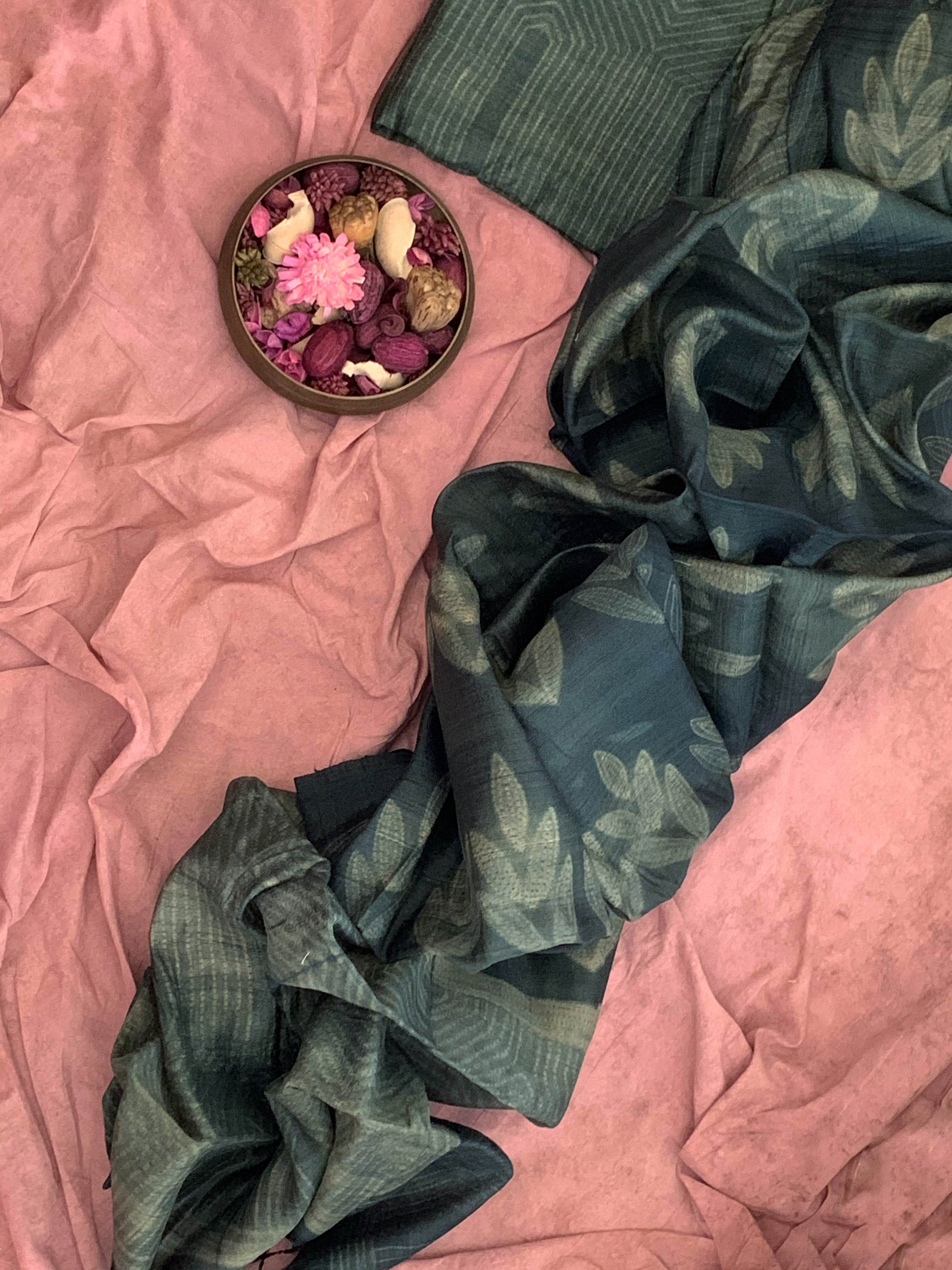 Handwoven & Handmade Tussar Shibori Kurta Dupatta Set