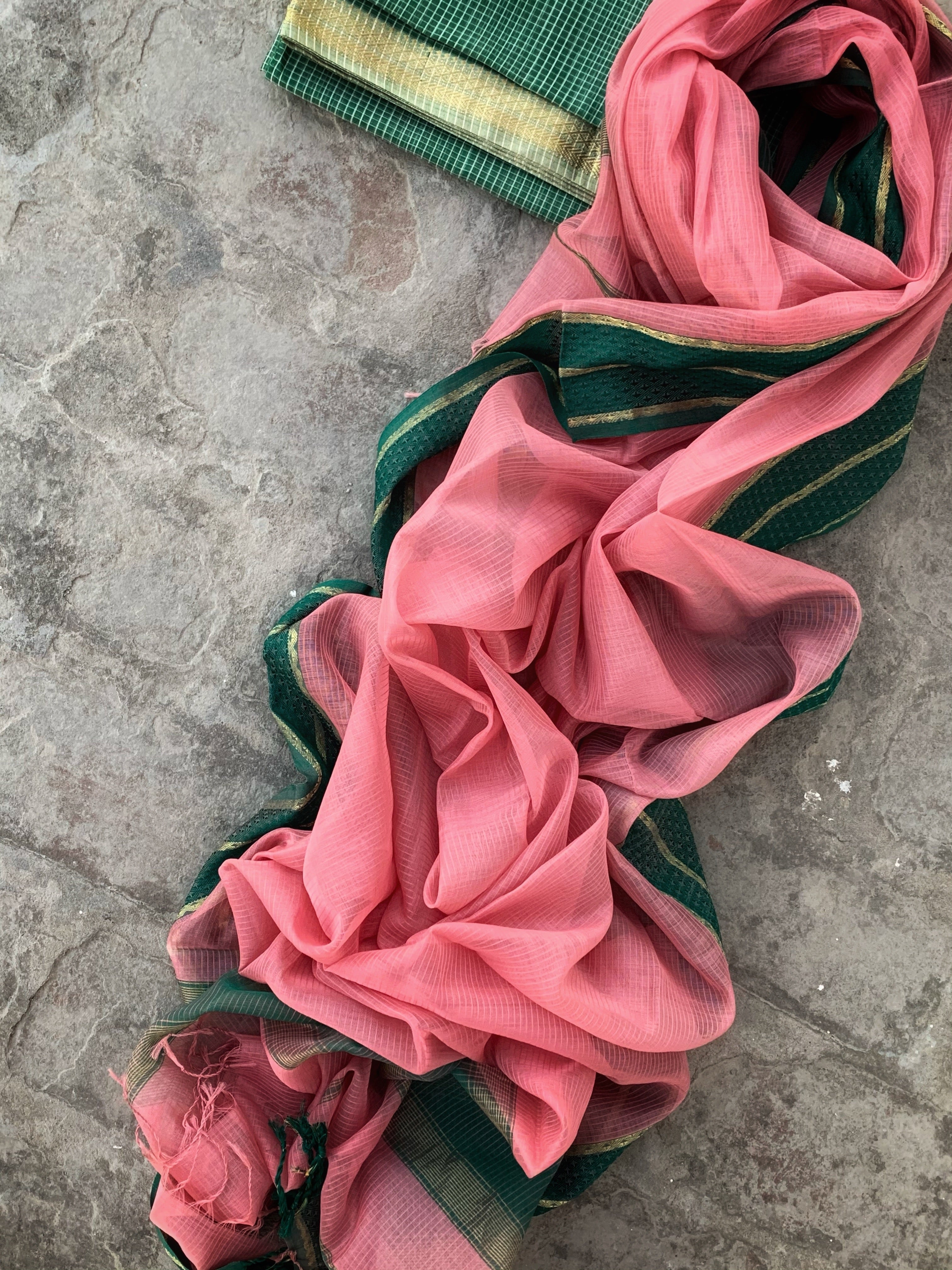 Handwoven Maheshwari Kurta dupatta set
