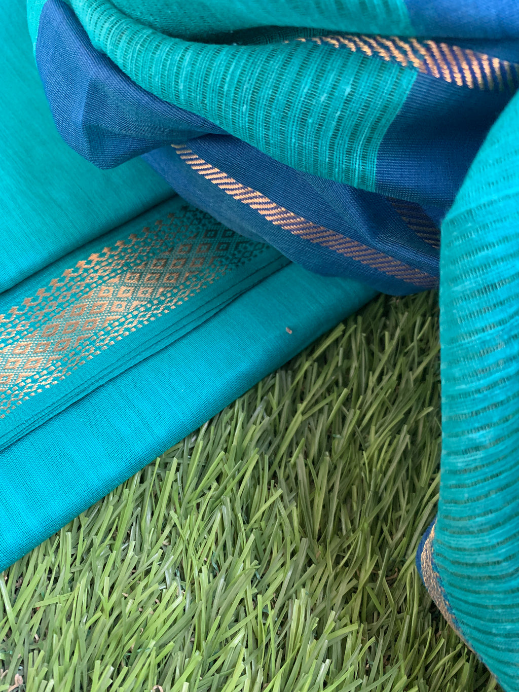 Handwoven Maheshwari Kurta dupatta set
