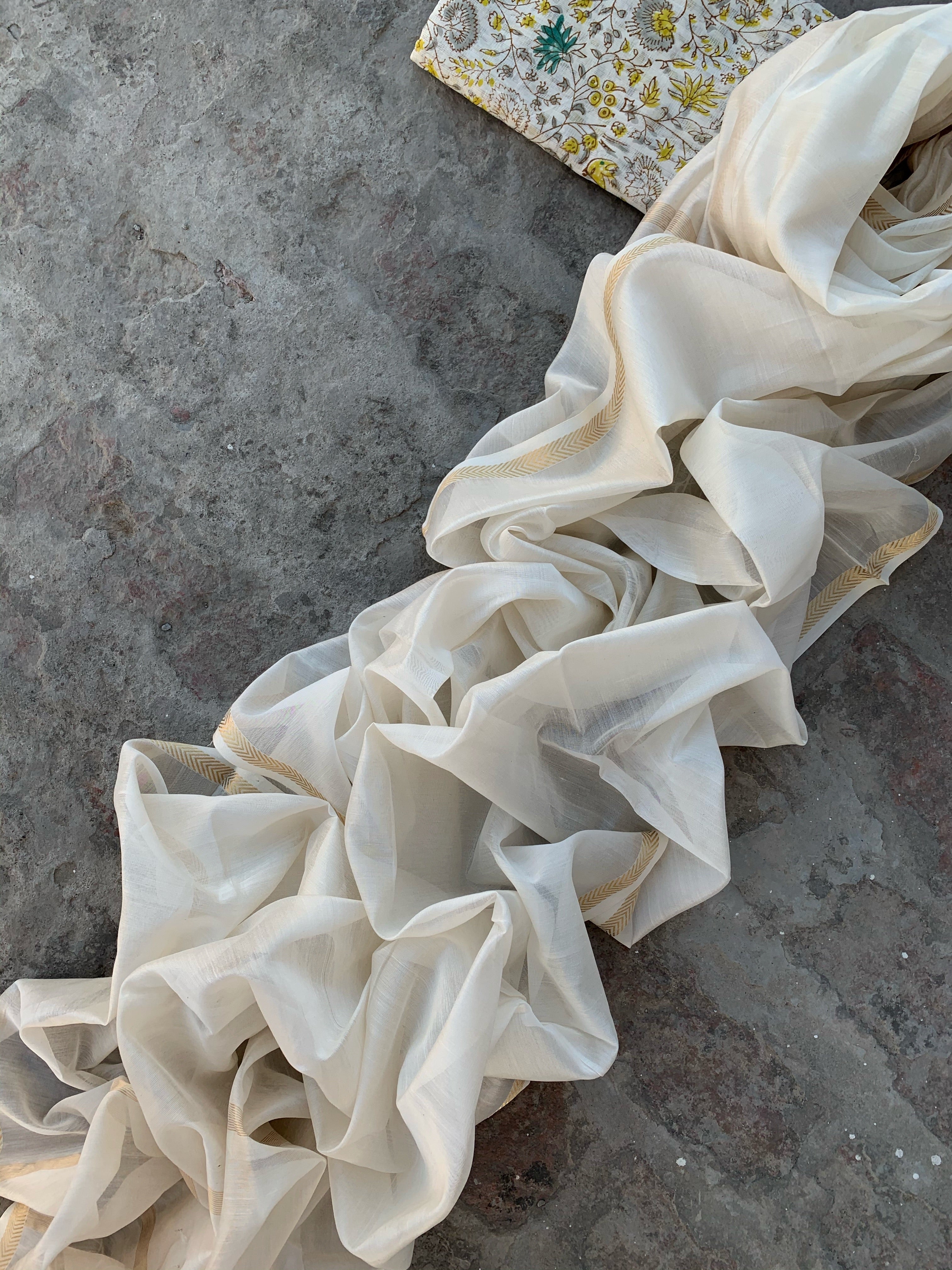 Handwoven Maheshwari Kurta dupatta set