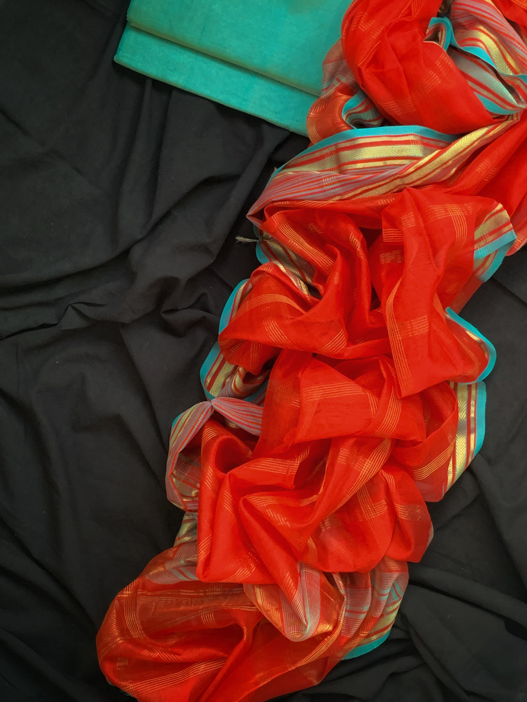 Handwoven Maheshwari Kurta dupatta set