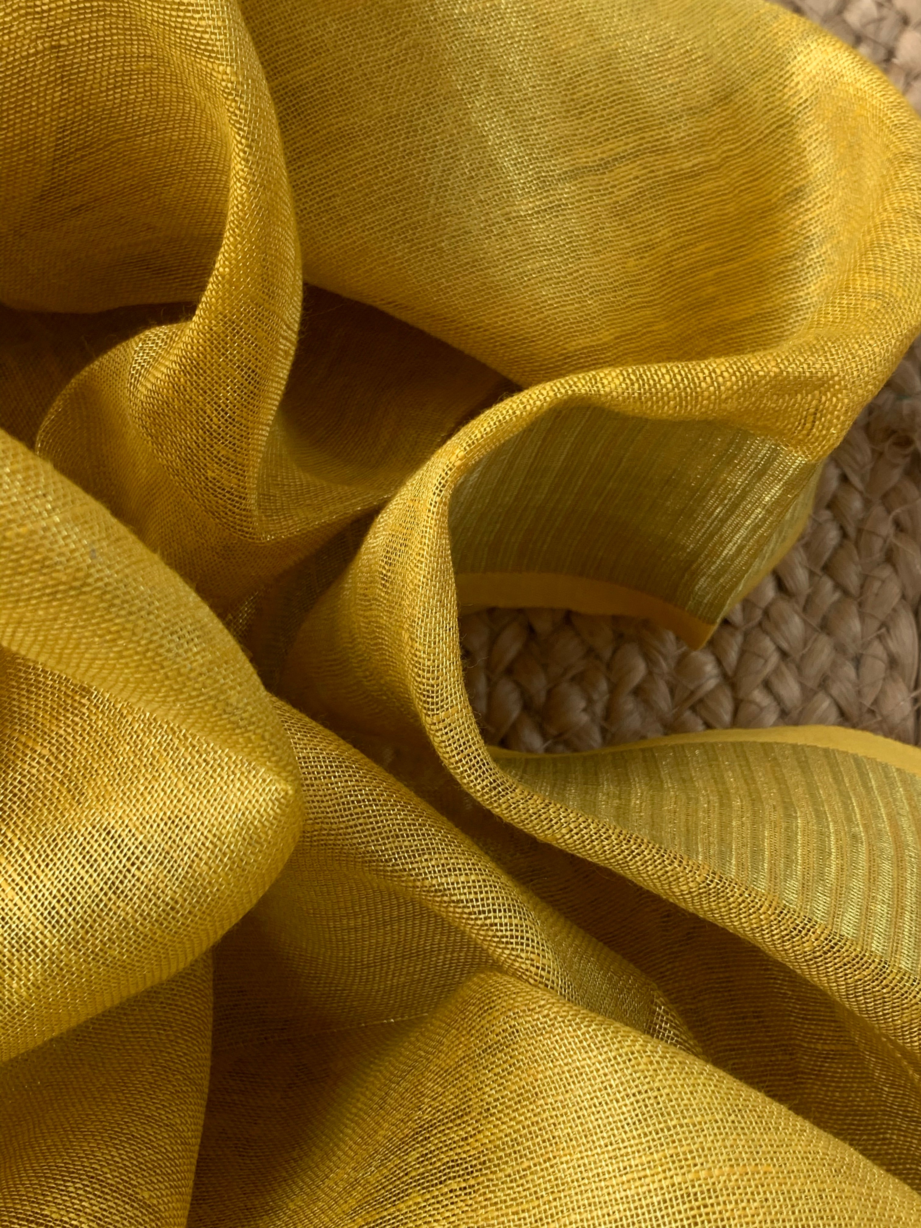 Handcrafted Linen Kurta Dupatta Set - Yellow Gold