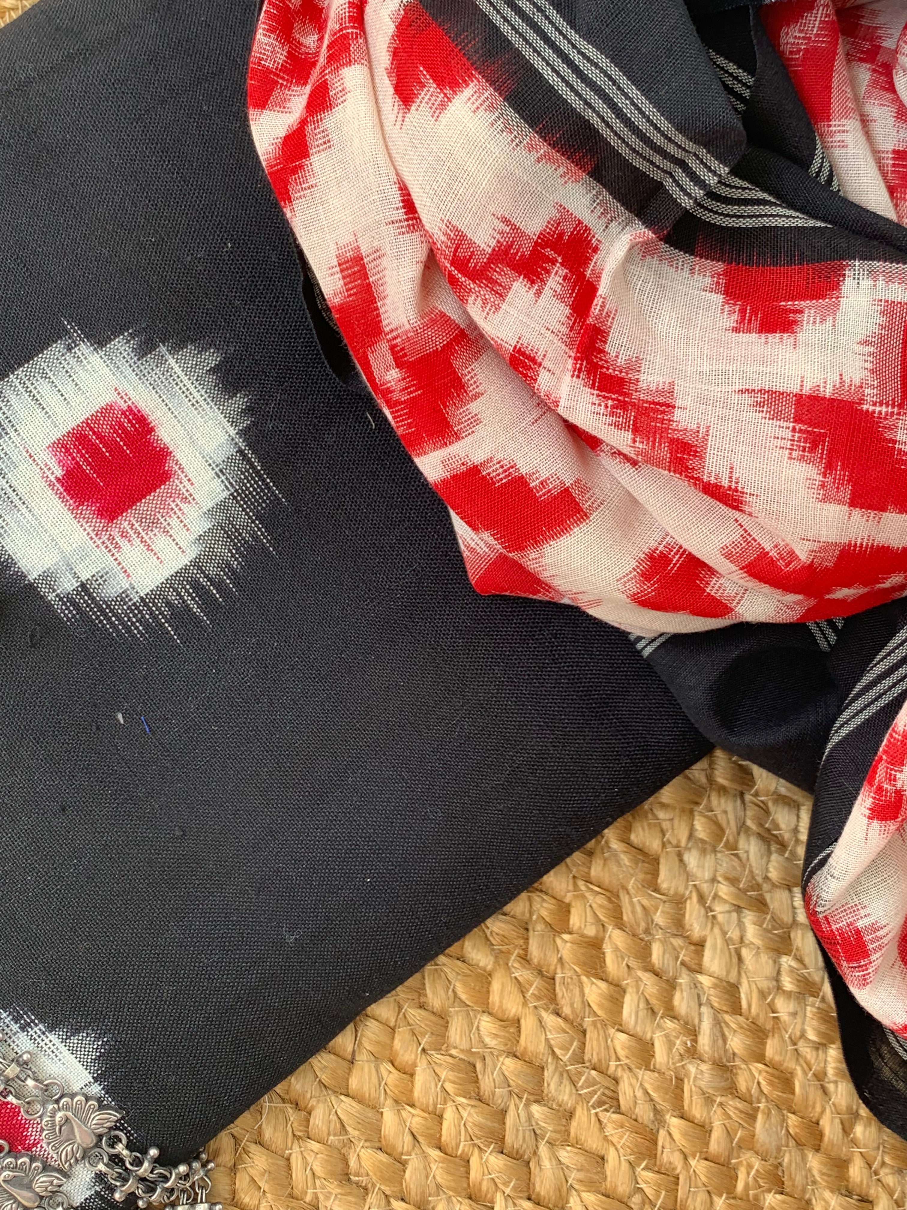 Handwoven Double Ikat Kurta Telia Dupatta Set