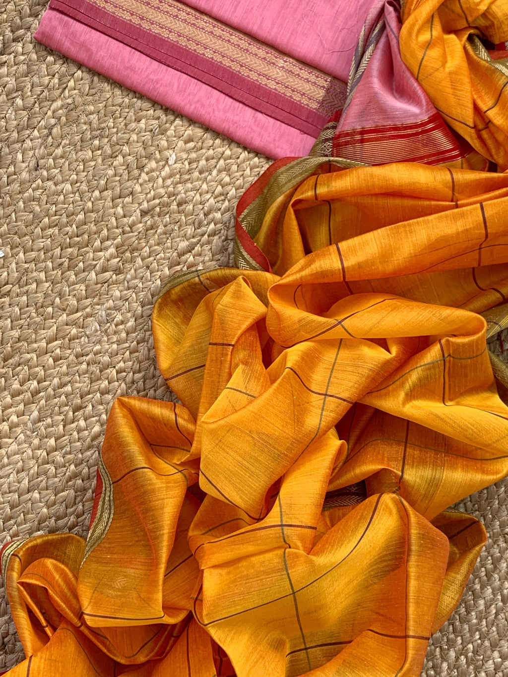 Handwoven Maheshwari Kurta dupatta set