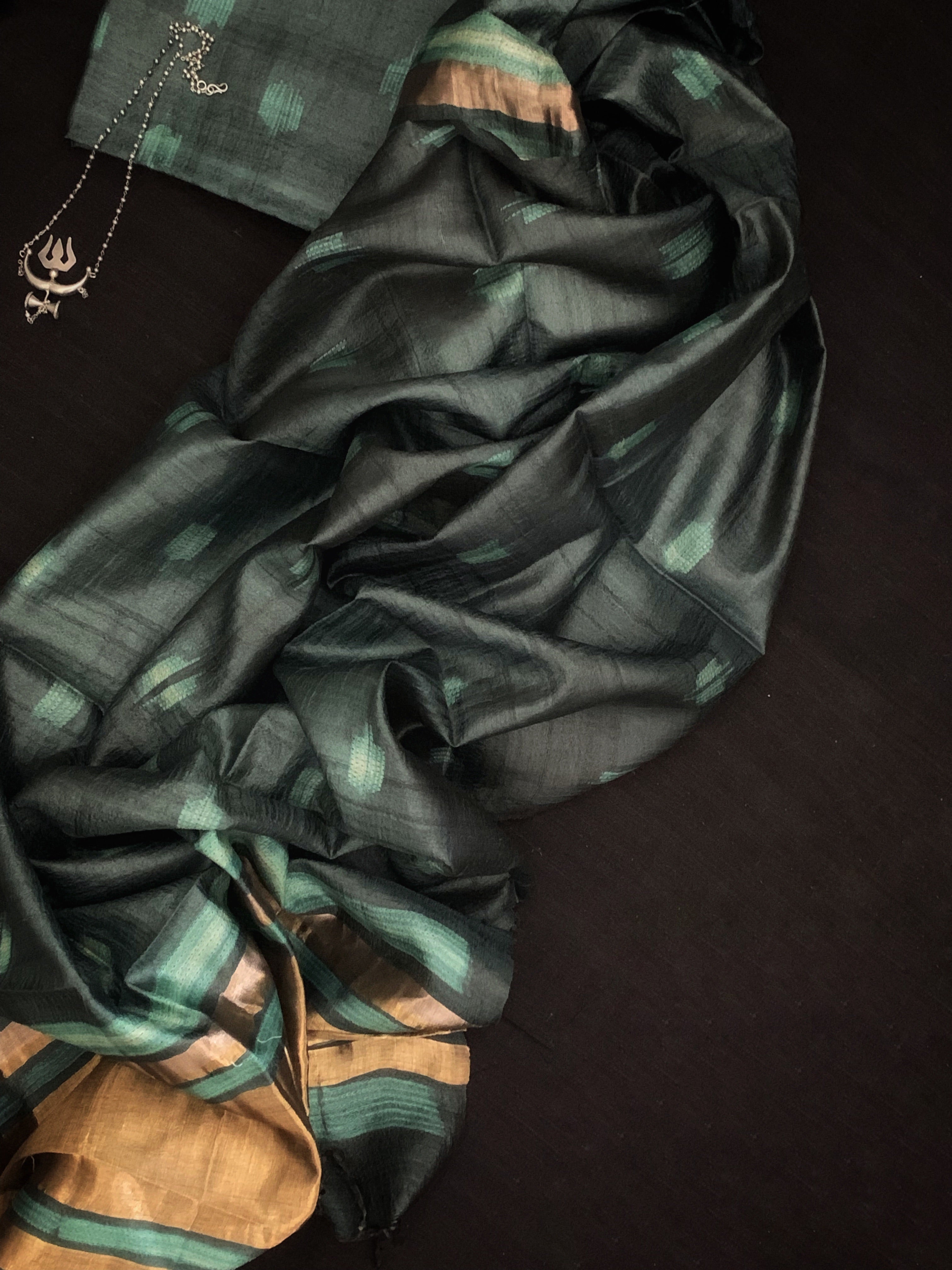 Handwoven & Handmade Tussar Shibori Kurta Dupatta Set
