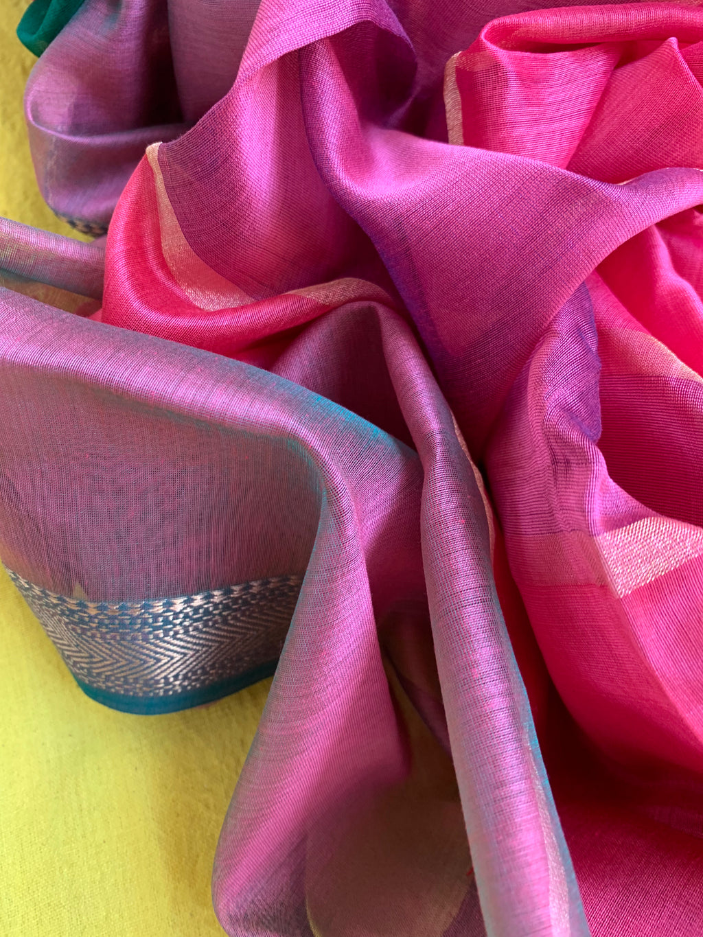 Handwoven Maheshwari Kurta dupatta set
