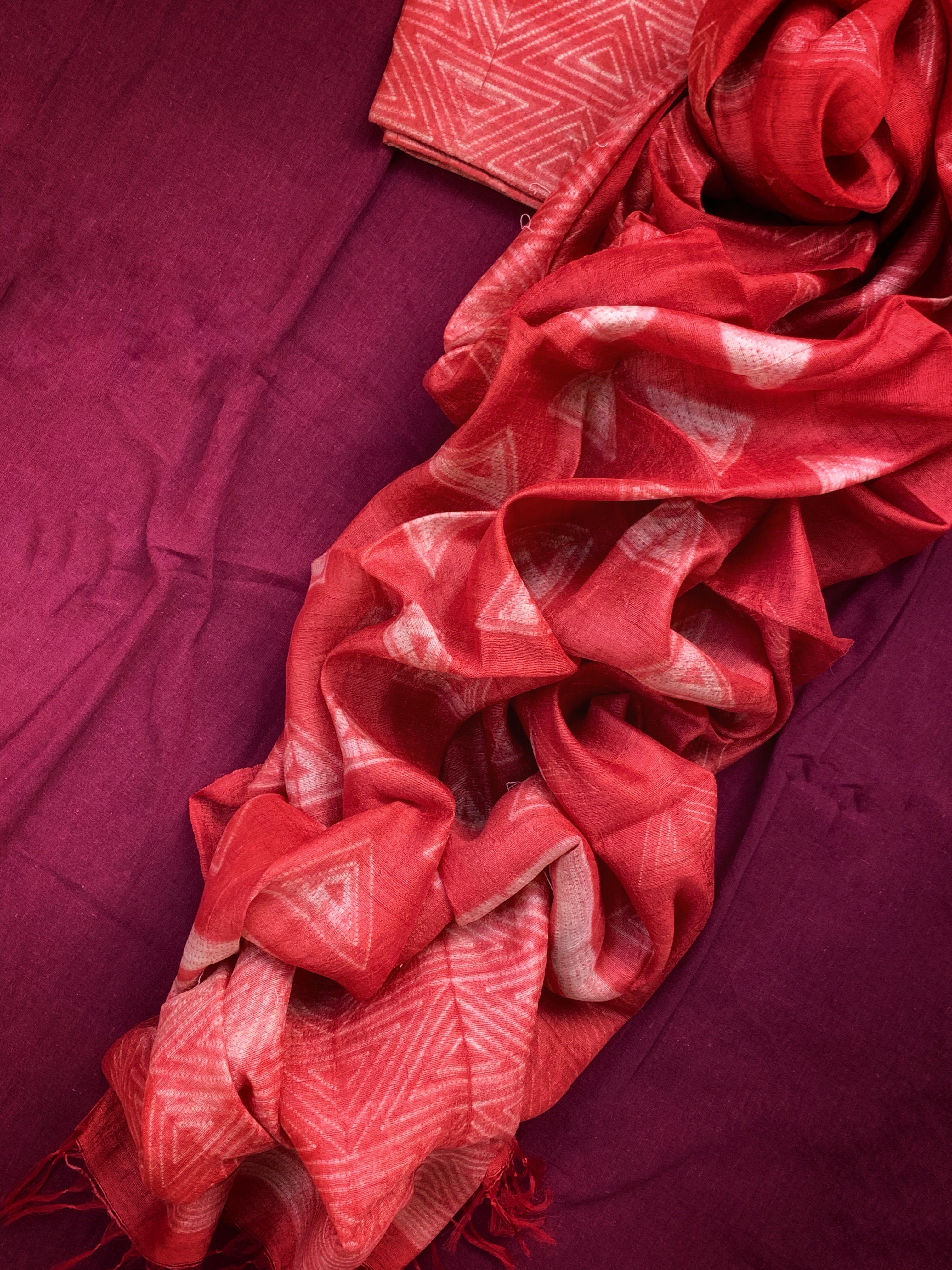 Handwoven & Handmade Tussar Shibori Kurta Dupatta Set - Tomato Red