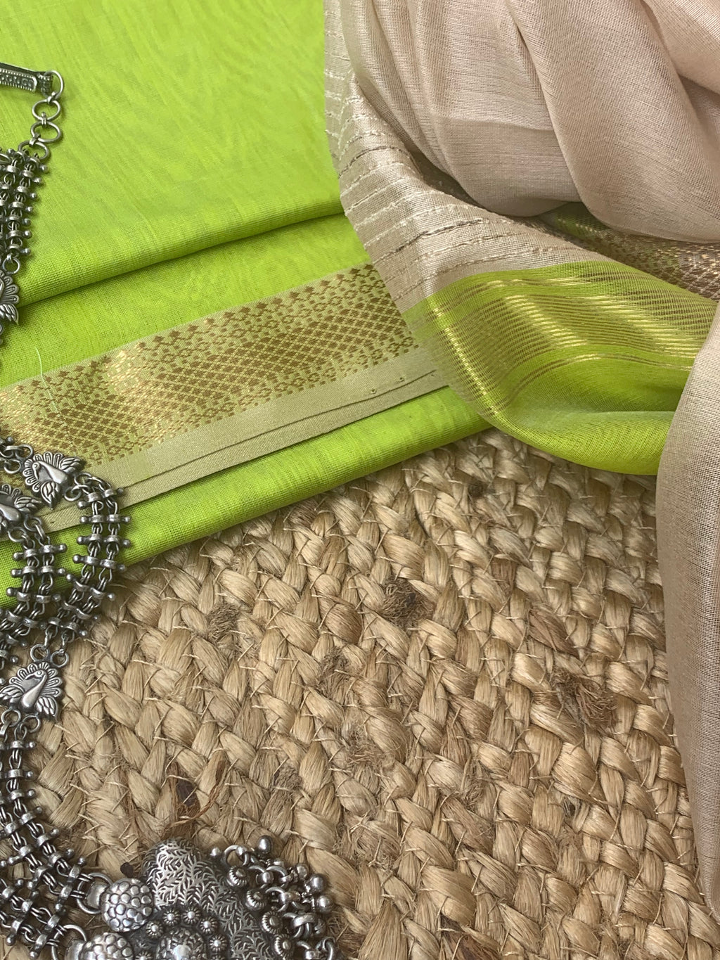 Handwoven Maheshwari Kurta dupatta set