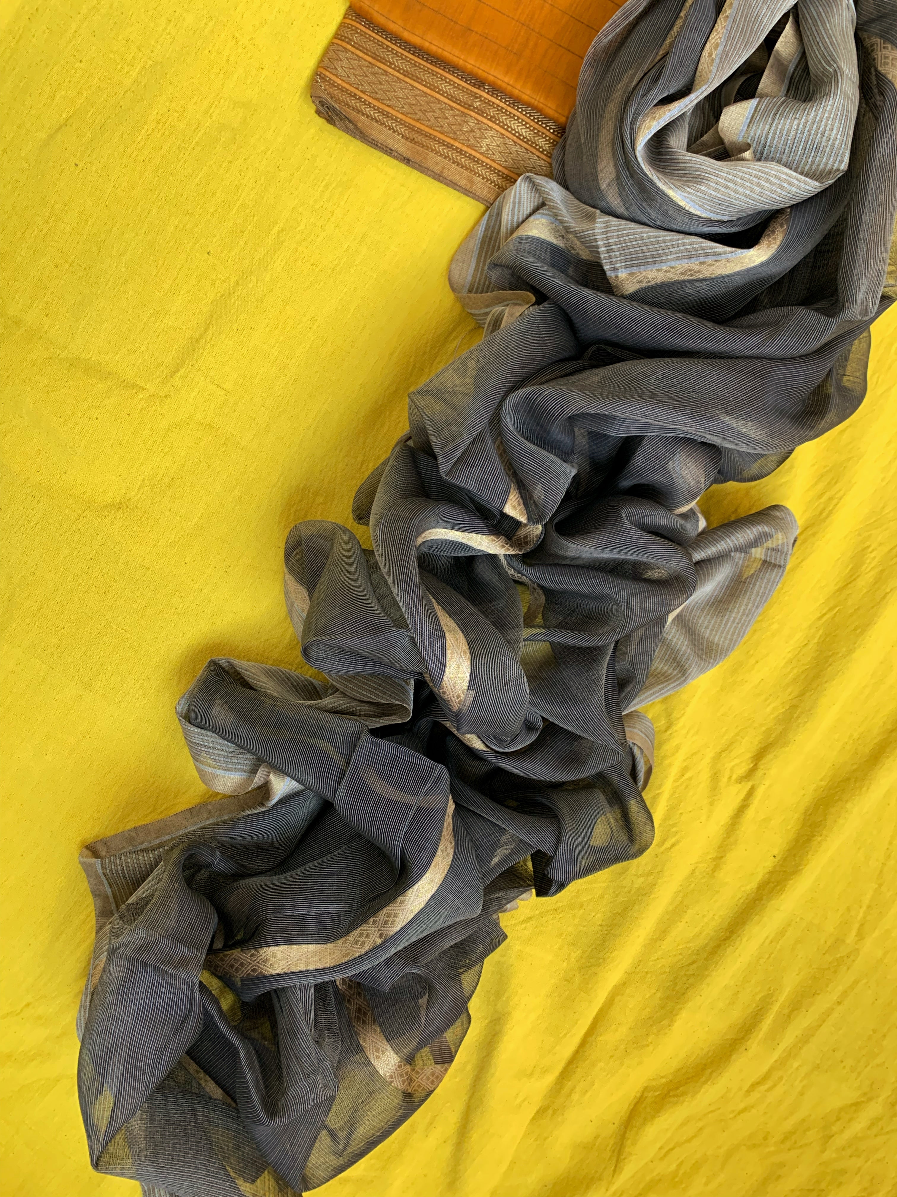 Handwoven Maheshwari Kurta dupatta set