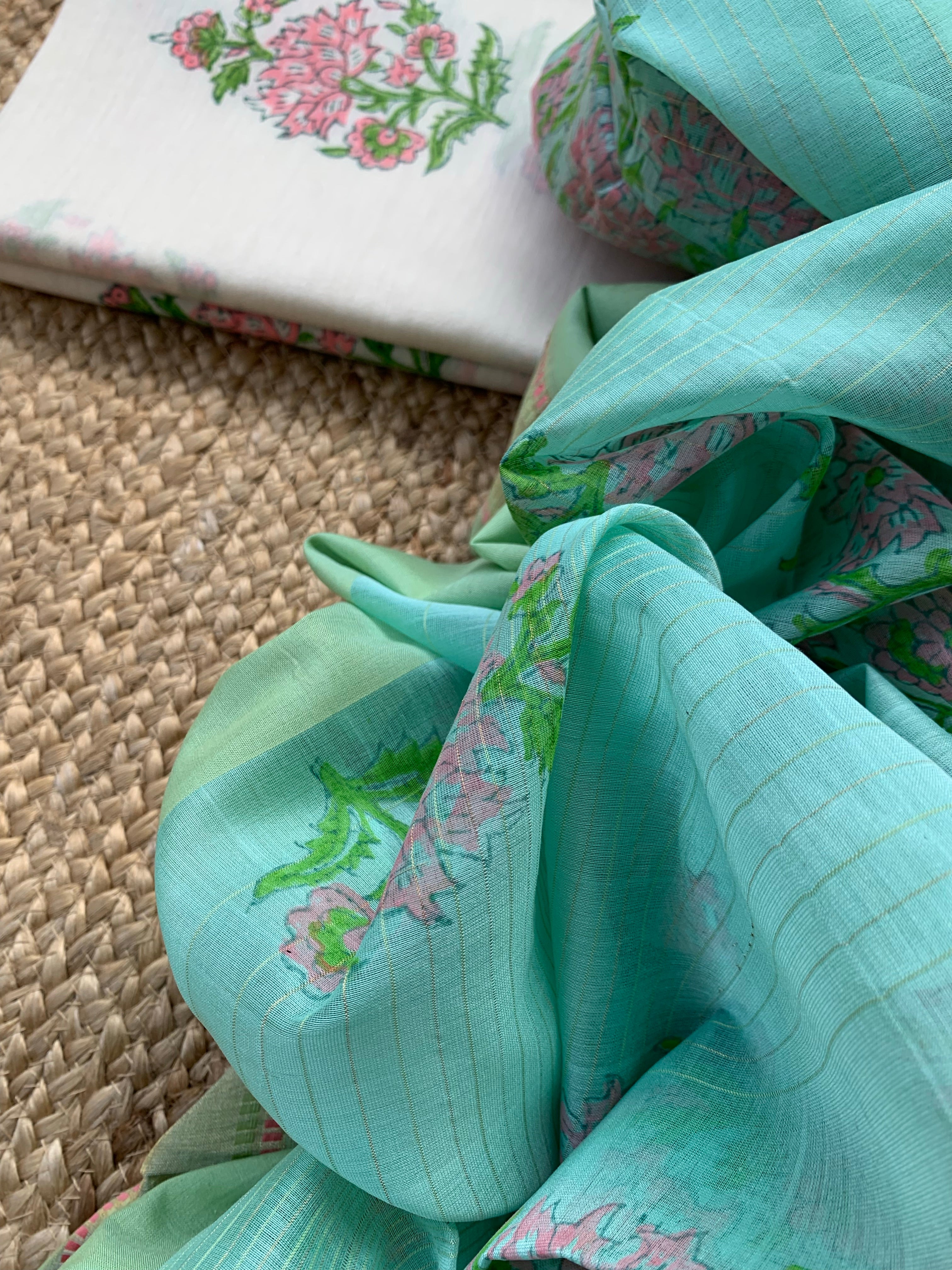 Handwoven Maheshwari Kurta dupatta set