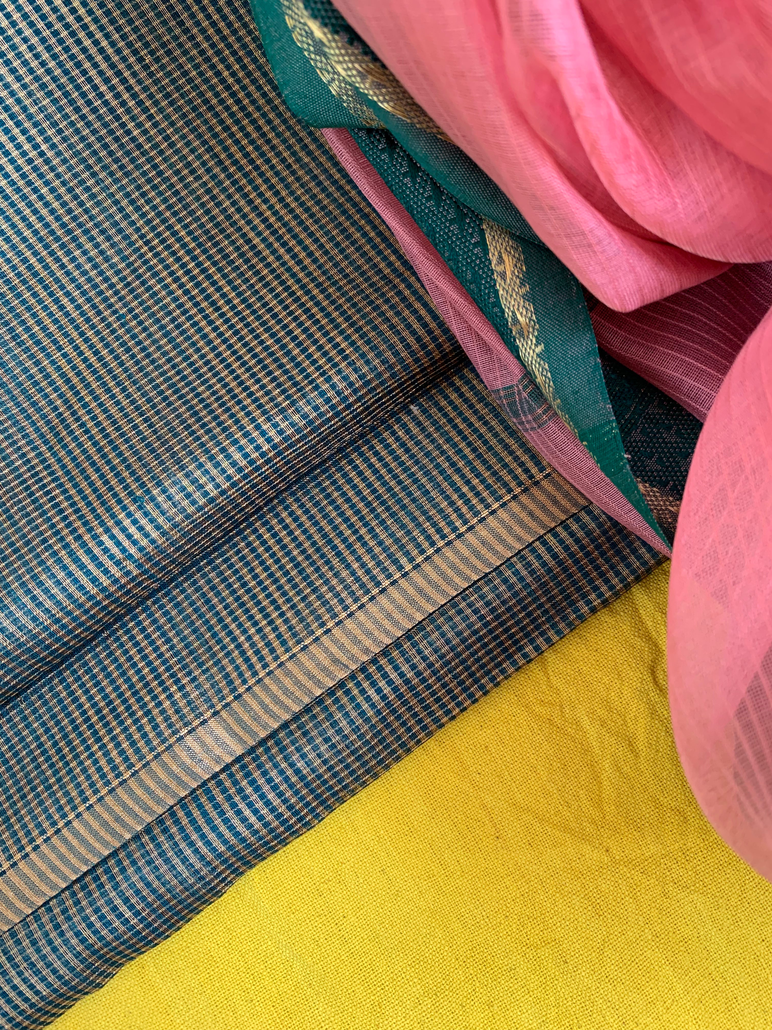 Handwoven Maheshwari Kurta dupatta set