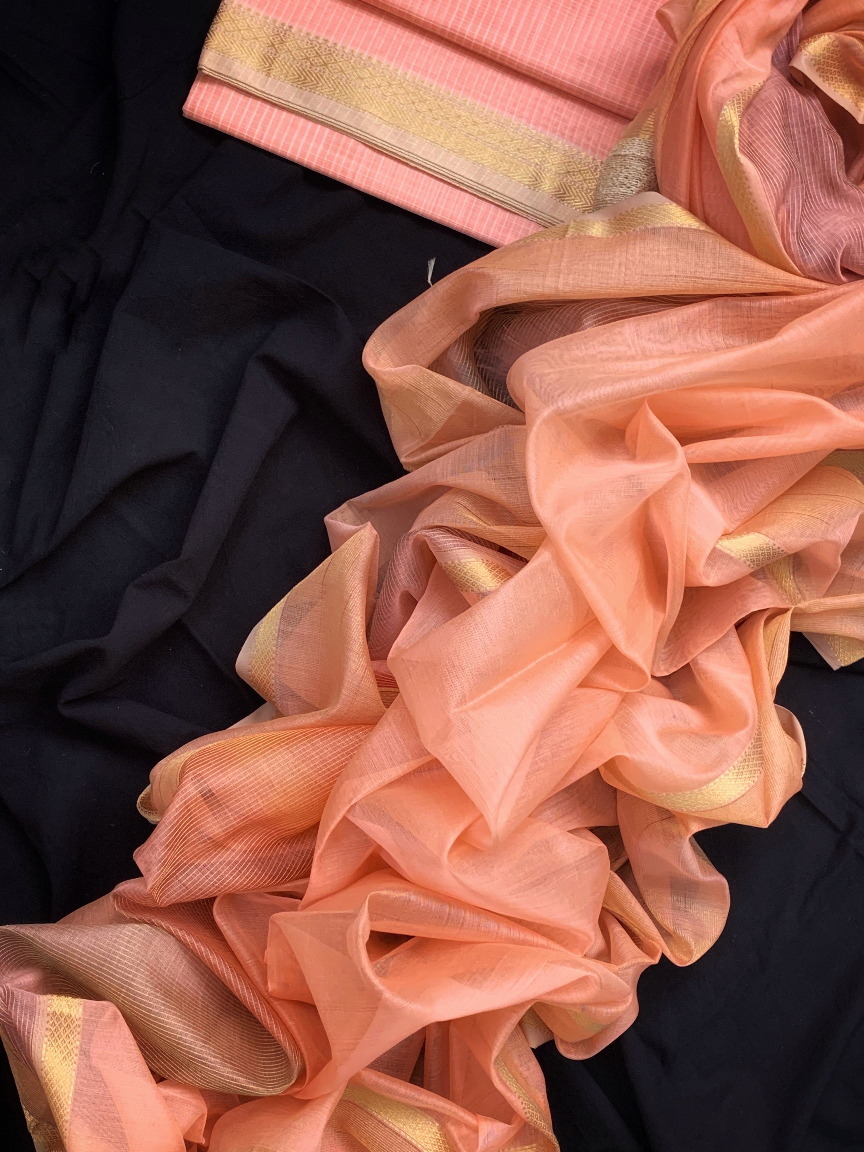 Handwoven Maheshwari Kurta dupatta set